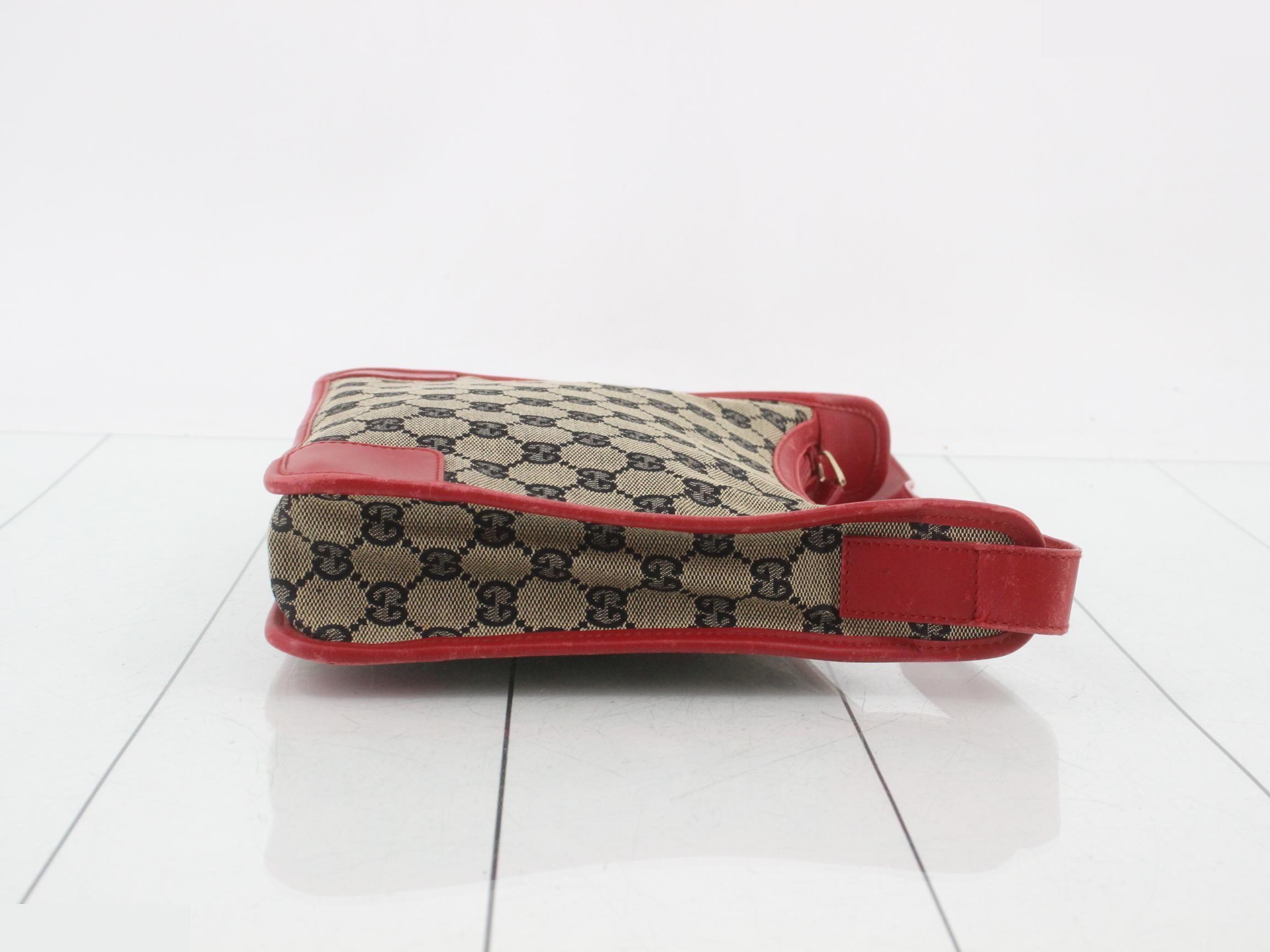 GG Canvas (Bag) - Shoulder Bag — view 3
