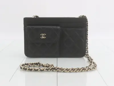 Caviar leather Coco Mark chain wallet