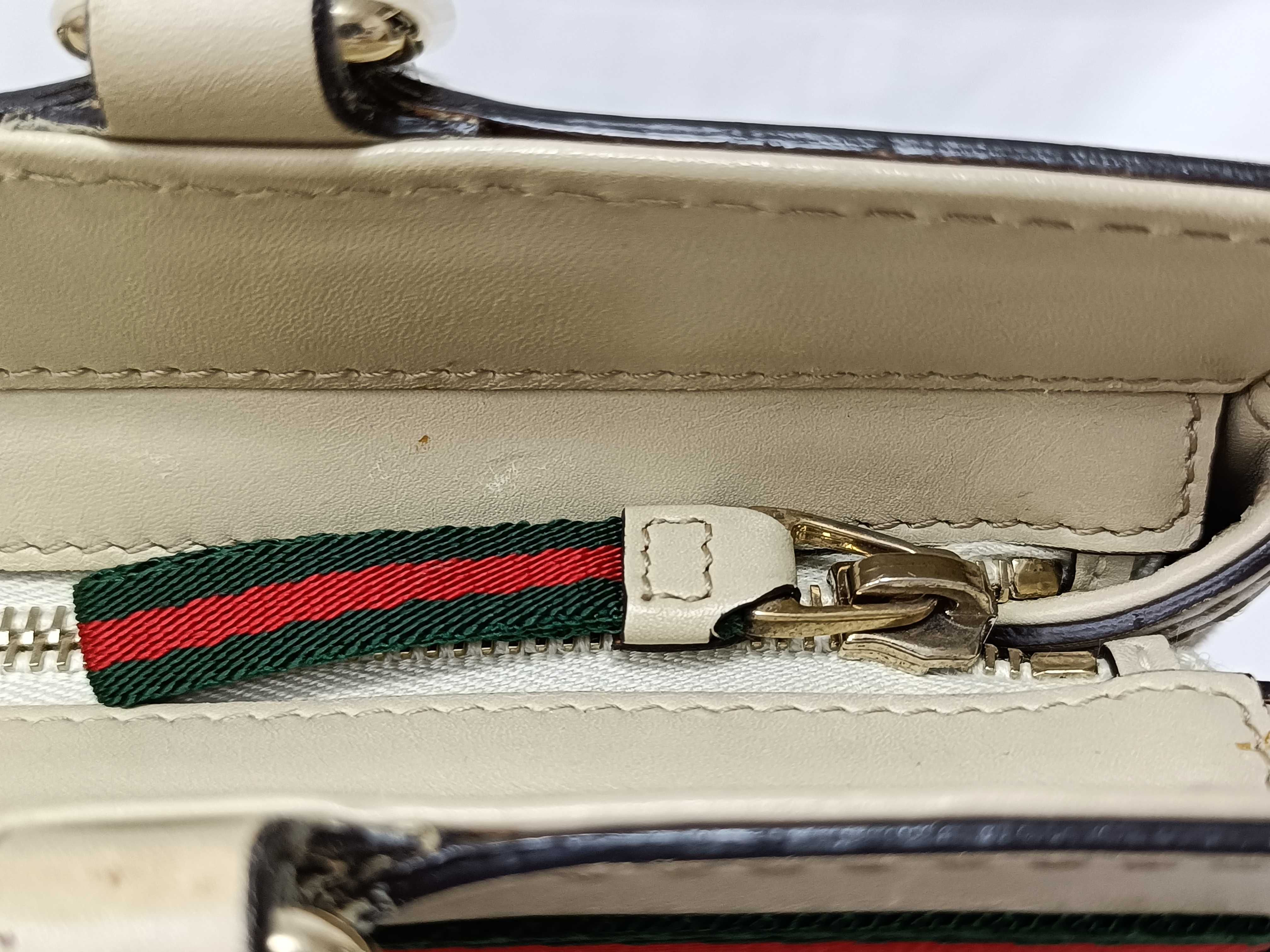 GG Lovely Line Heart Charm Canvas Leather Beige Handbag — view 11