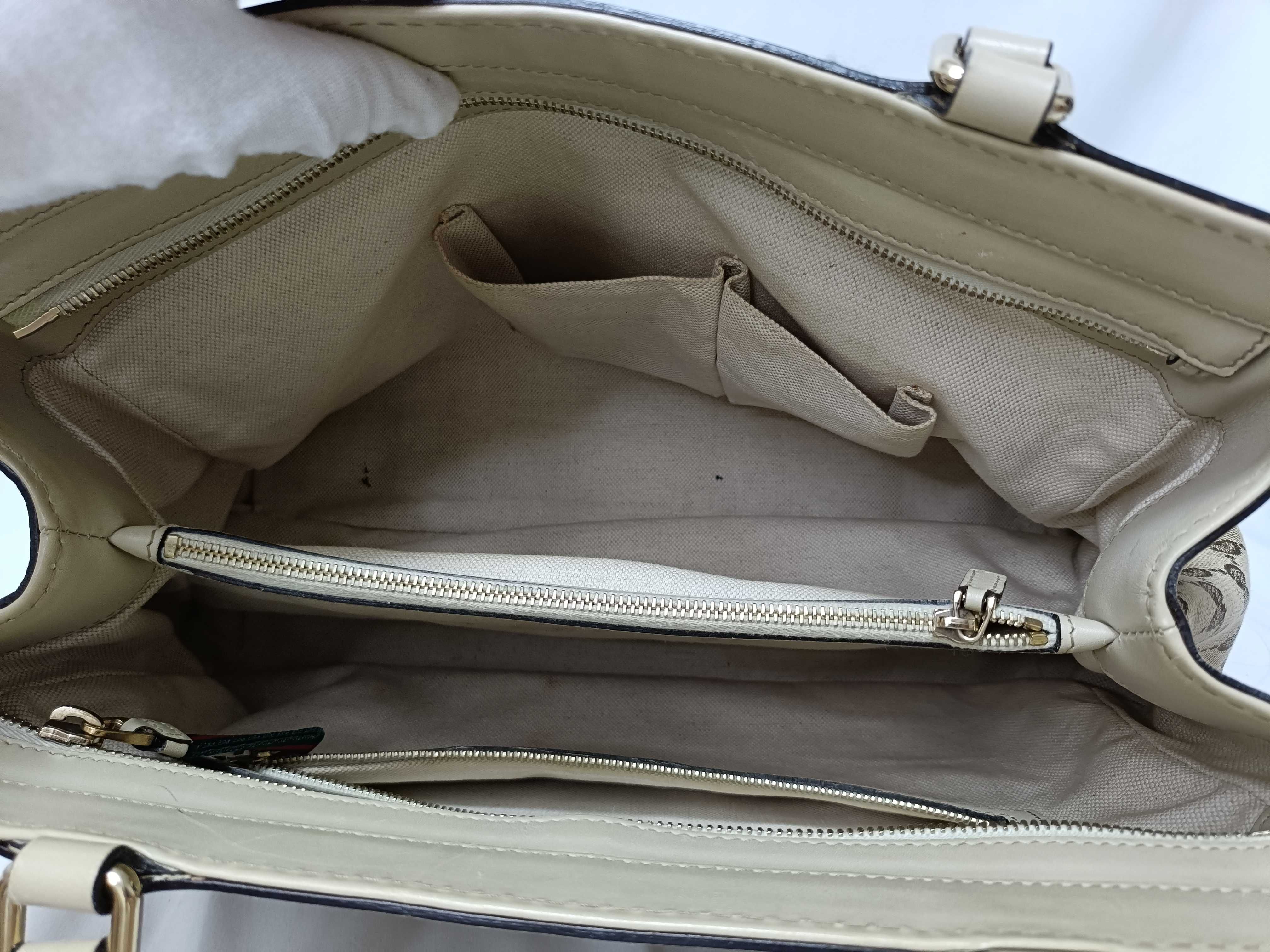 GG Lovely Line Heart Charm Canvas Leather Beige Handbag — view 14