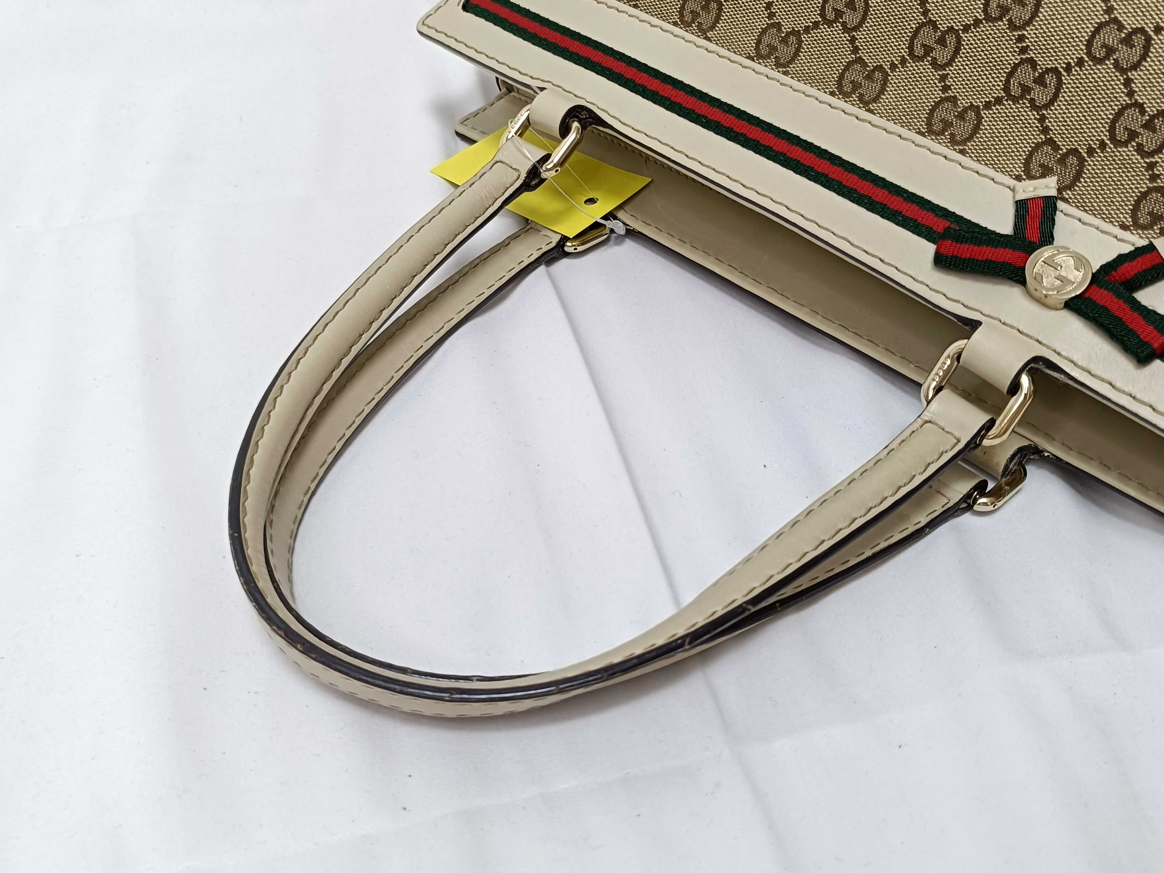 GG Lovely Line Heart Charm Canvas Leather Beige Handbag — view 3