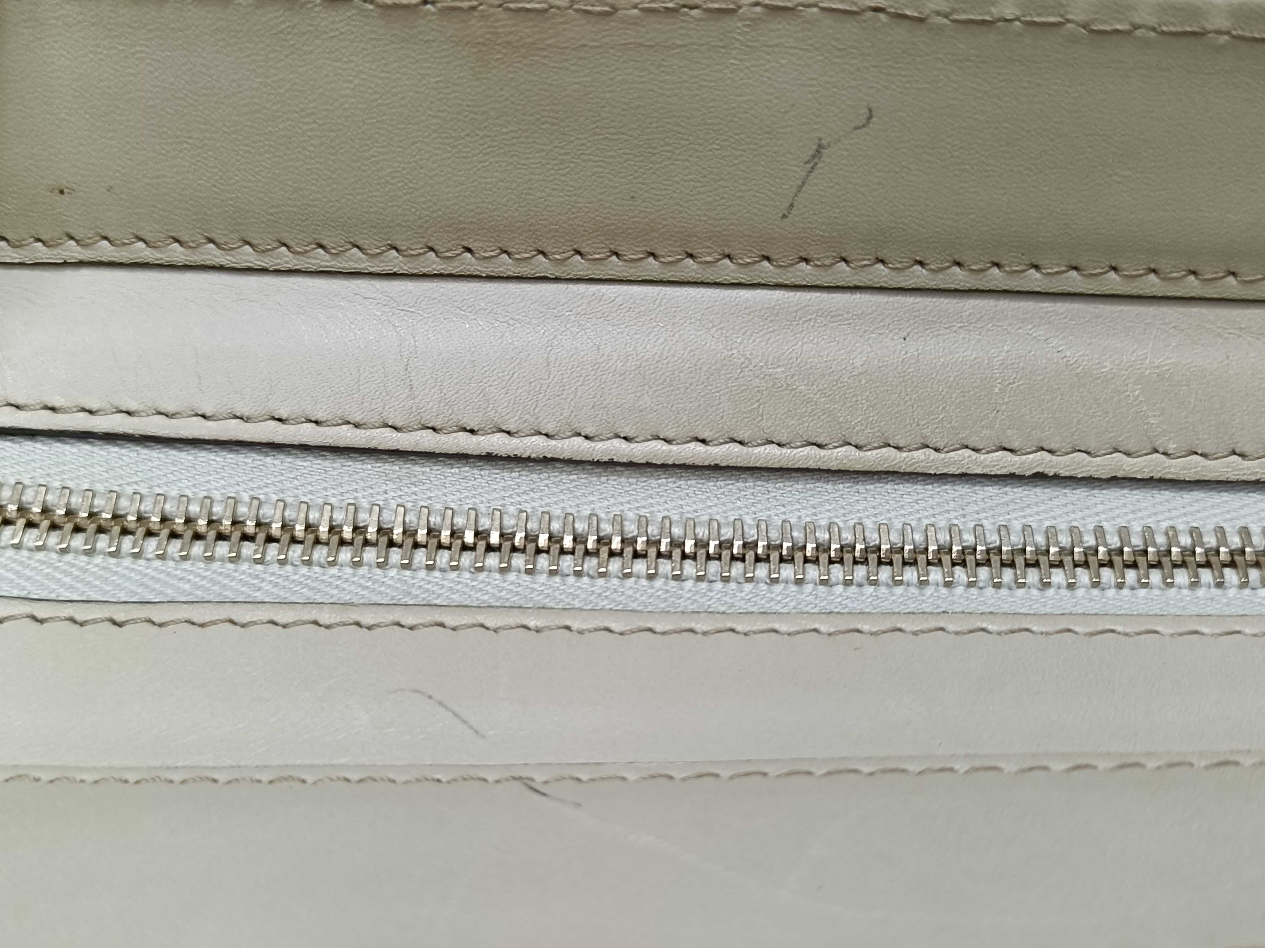 GG Lovely Line Heart Charm Canvas Leather Beige Handbag — view 10