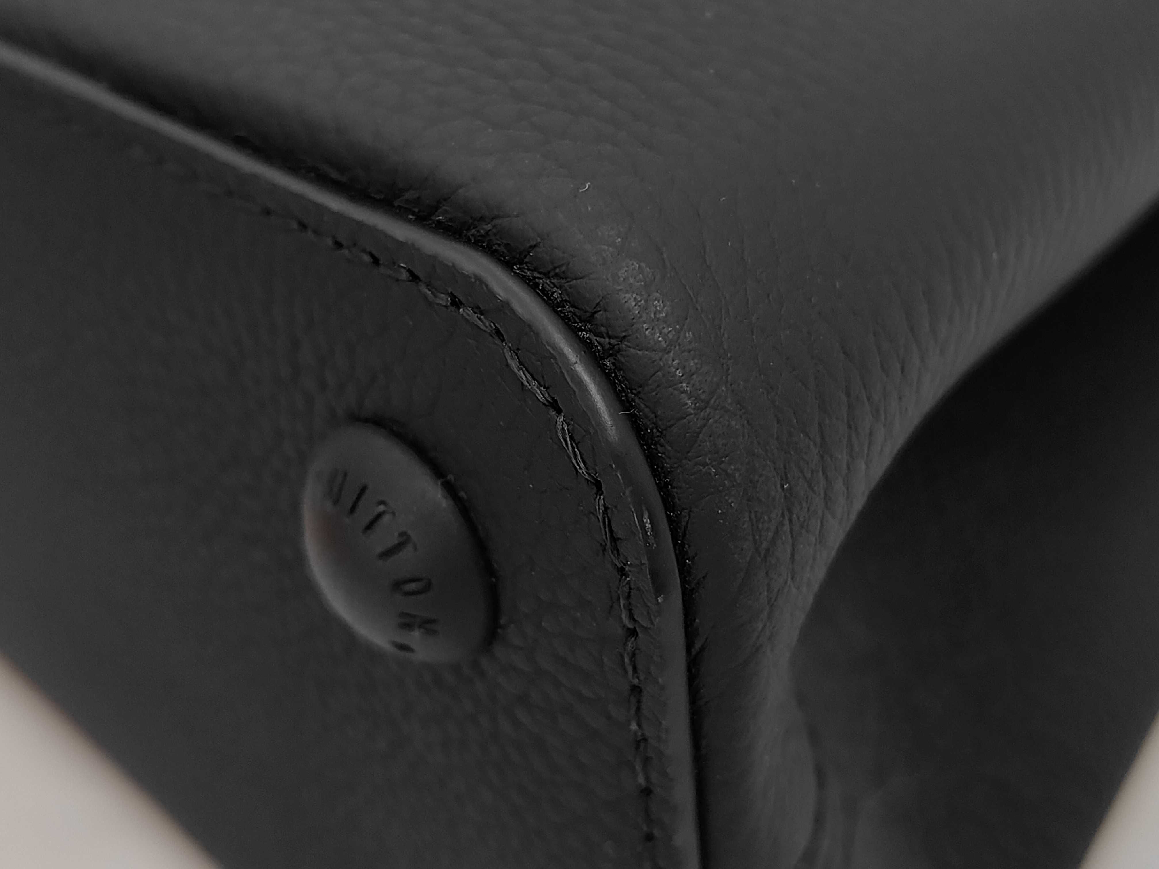 Capucines EW MM M23955 Handbag — view 3