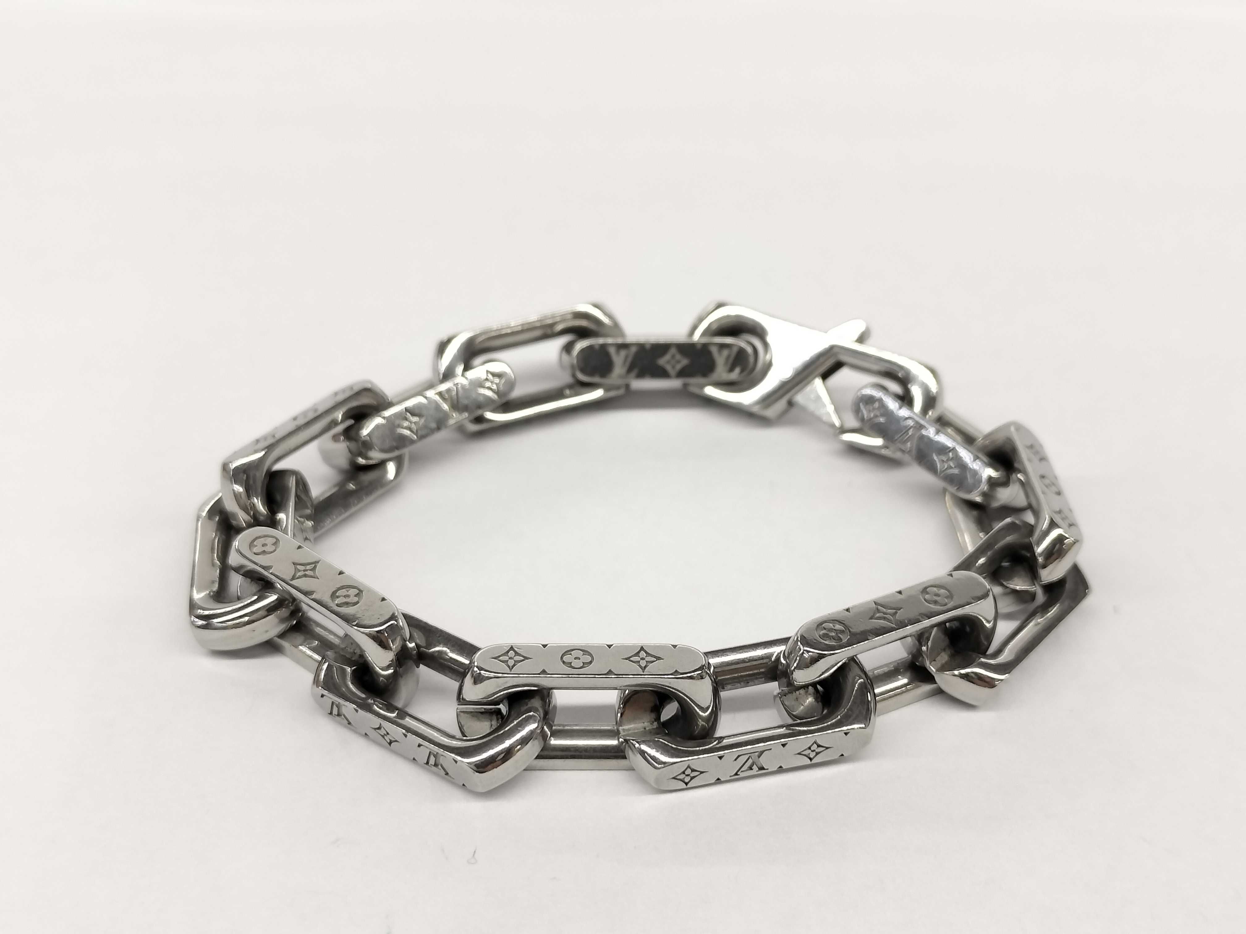 Monogram Chain Silver Bracelet Bracelet/Bangle