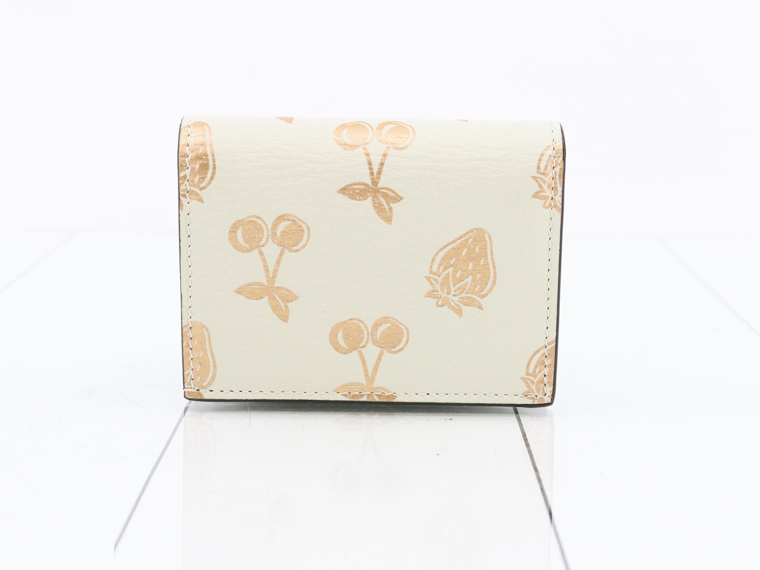 GG Marmont Folding Wallet — view 2