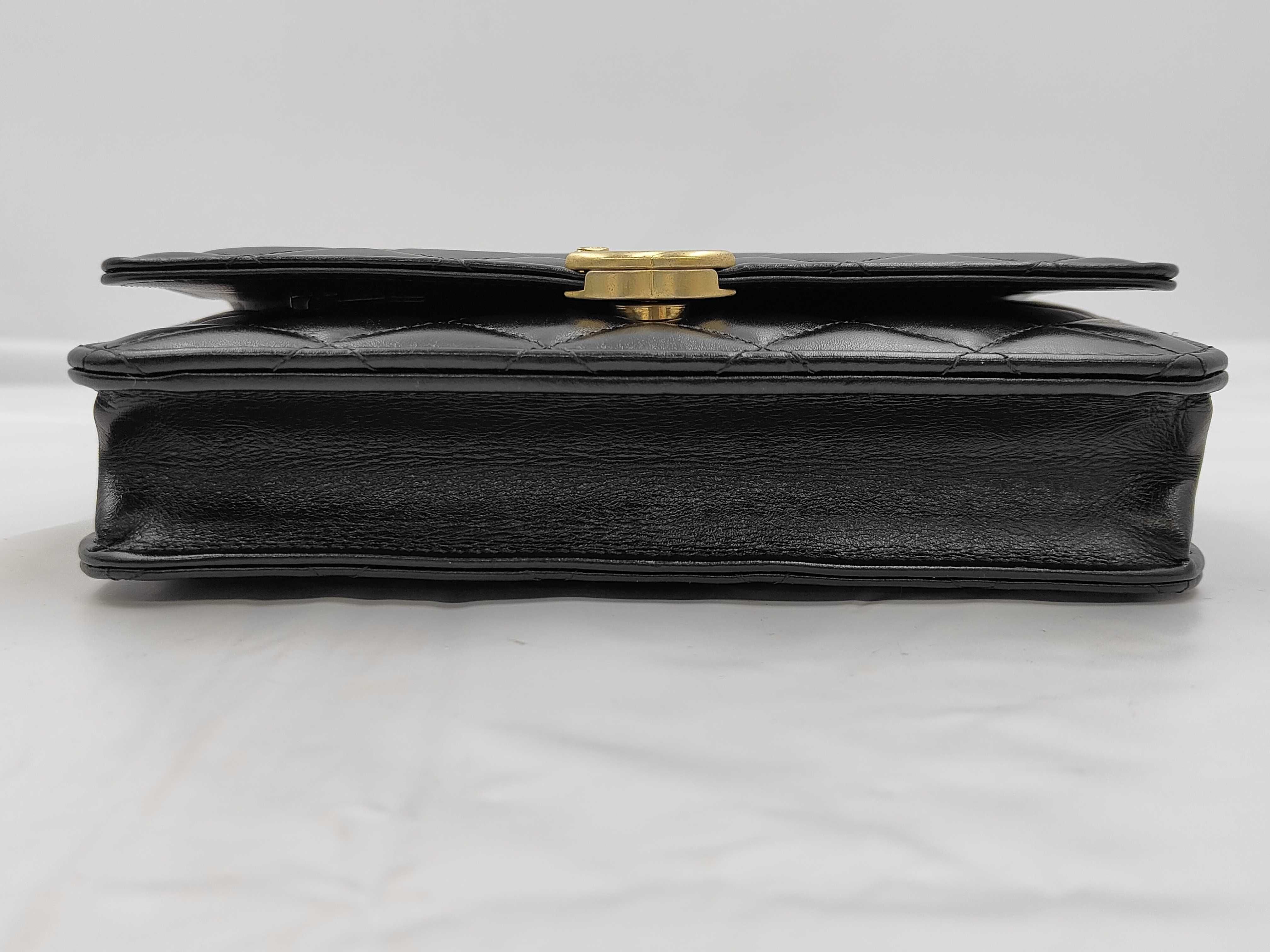 Lambskin Chain Wallet AP2289B06092 Black Gold Hardware Serial Plate Shoulder Bag — view 7