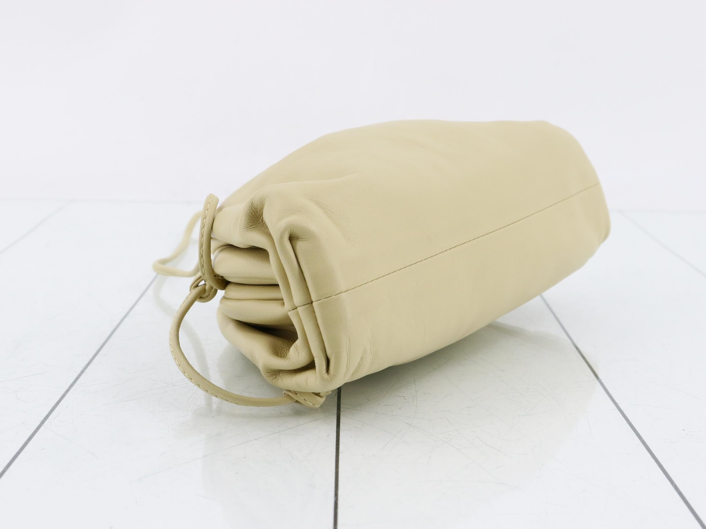 pouch — view 5