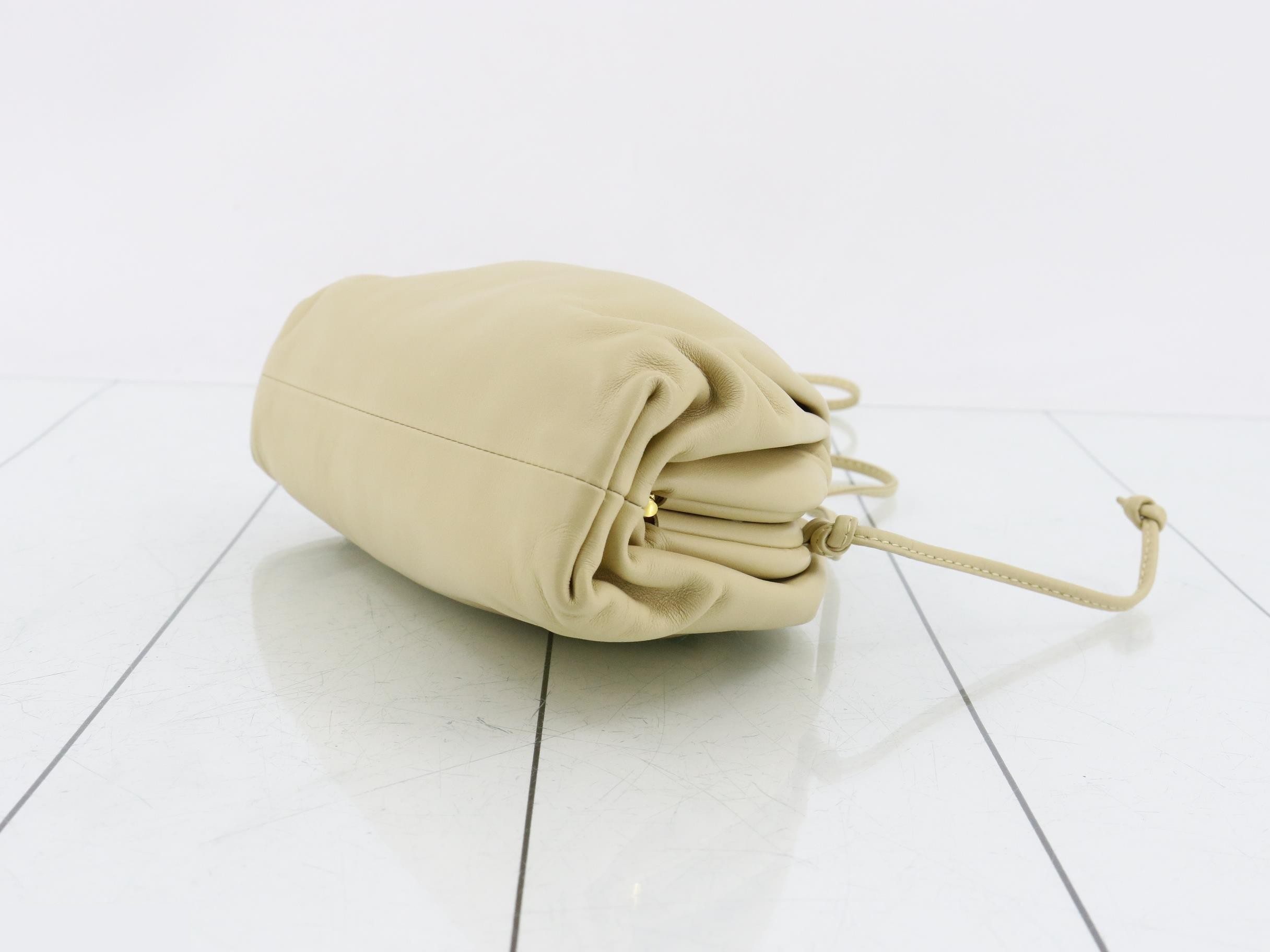 pouch — view 6