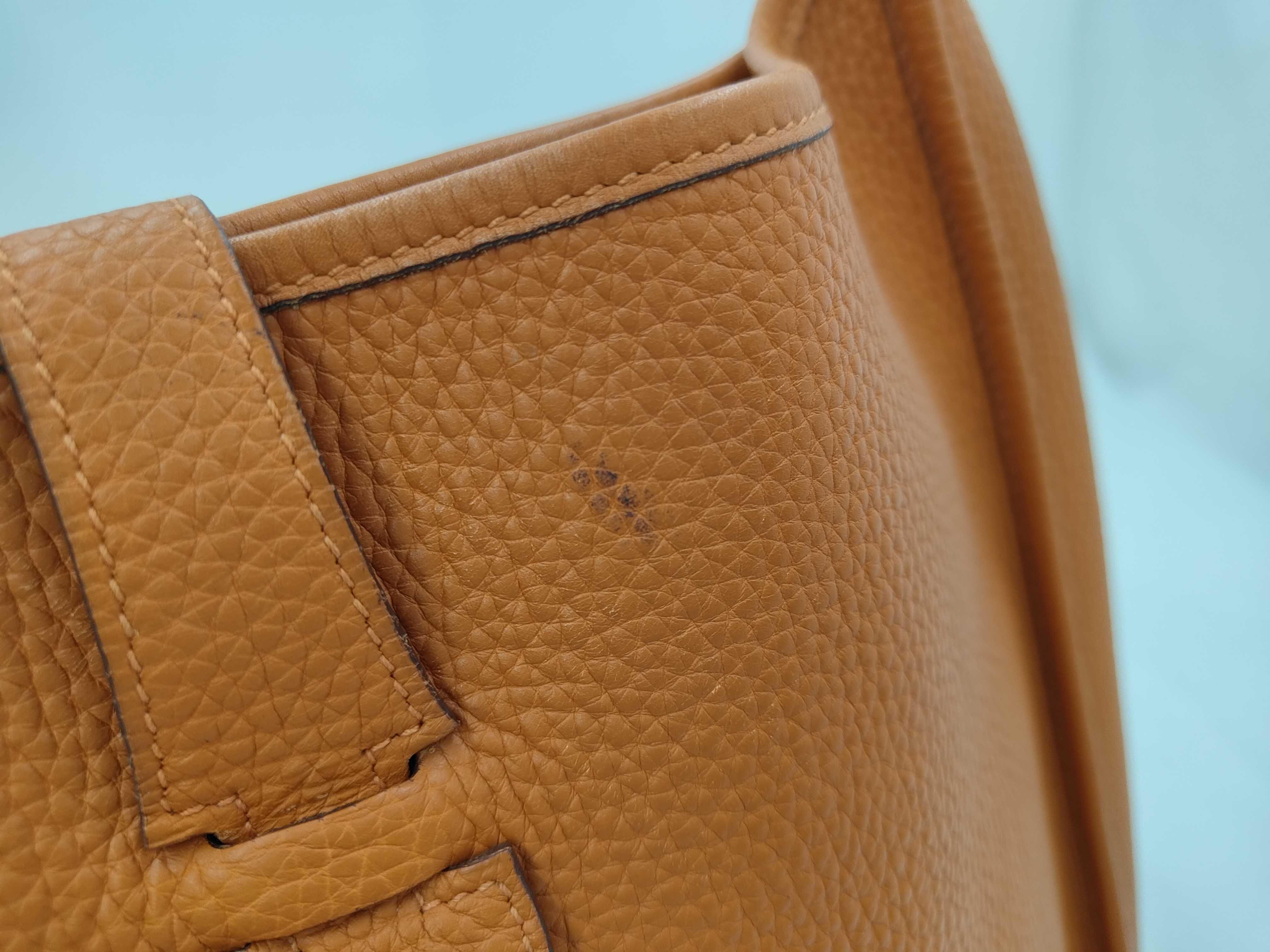 Evelyne II GM Taurillon Clemence Orange Shoulder Bag — view 7