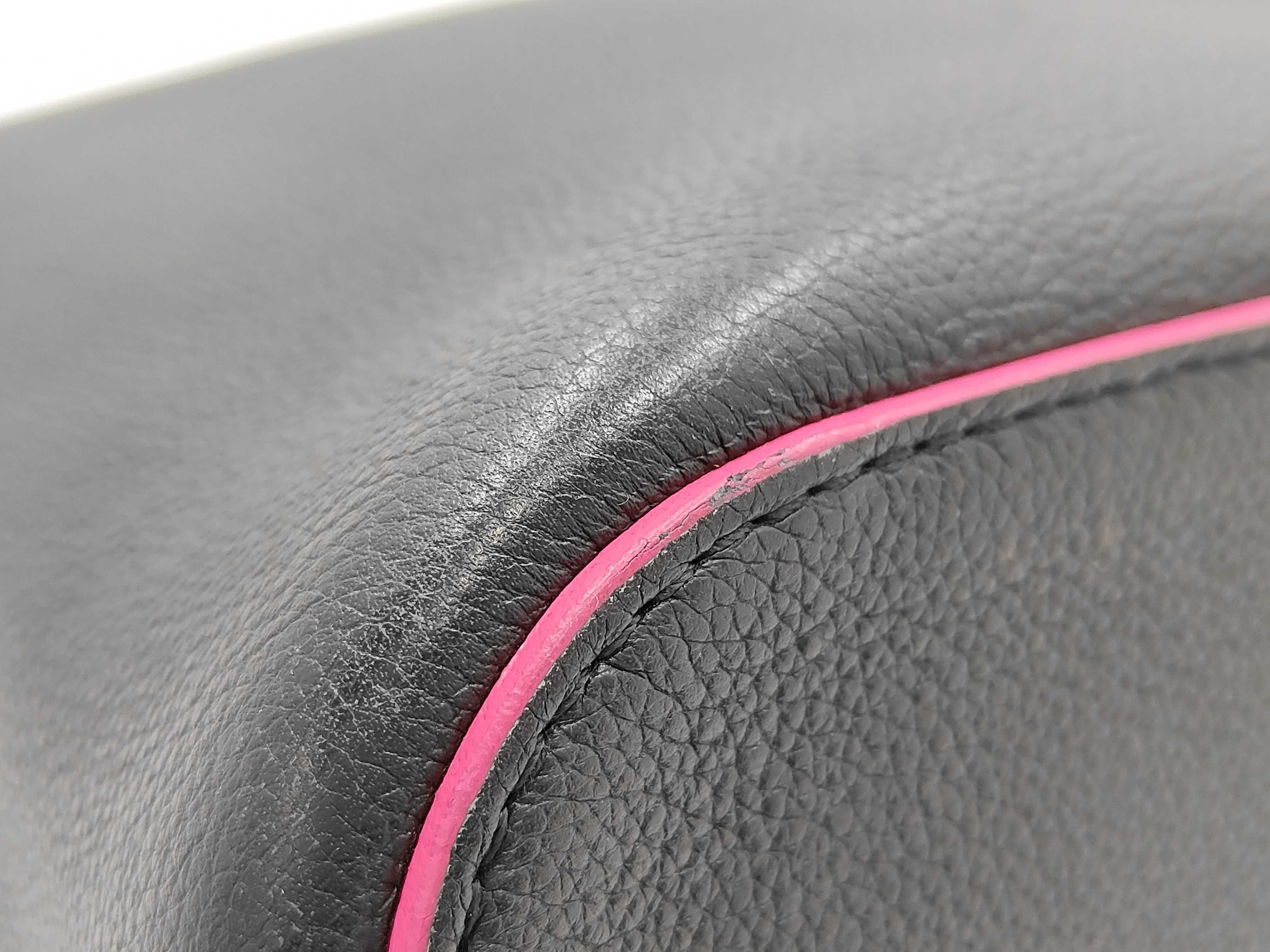 LV Logo Lockme Bucket M54677 IC Black Pink Charm Shoulder Bag — view 4