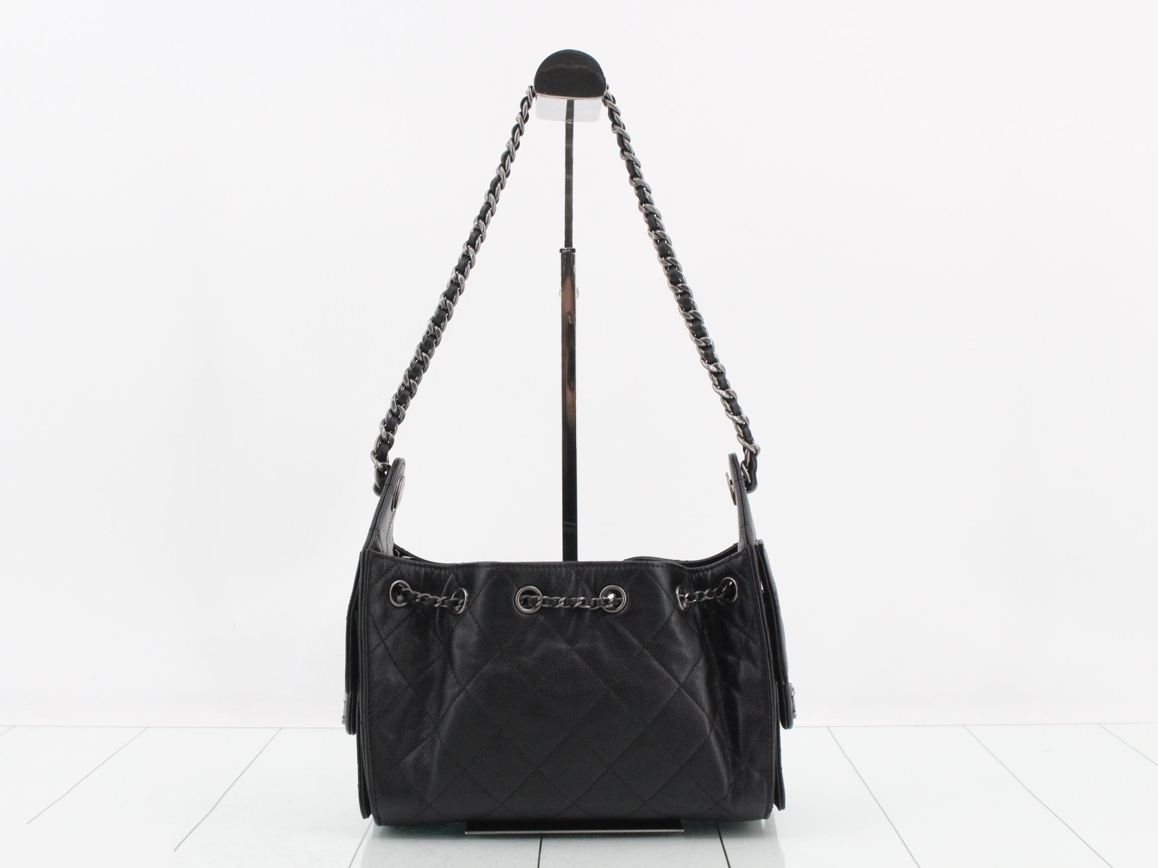 Caviar leather chain shoulder bag, black, plate — view 2