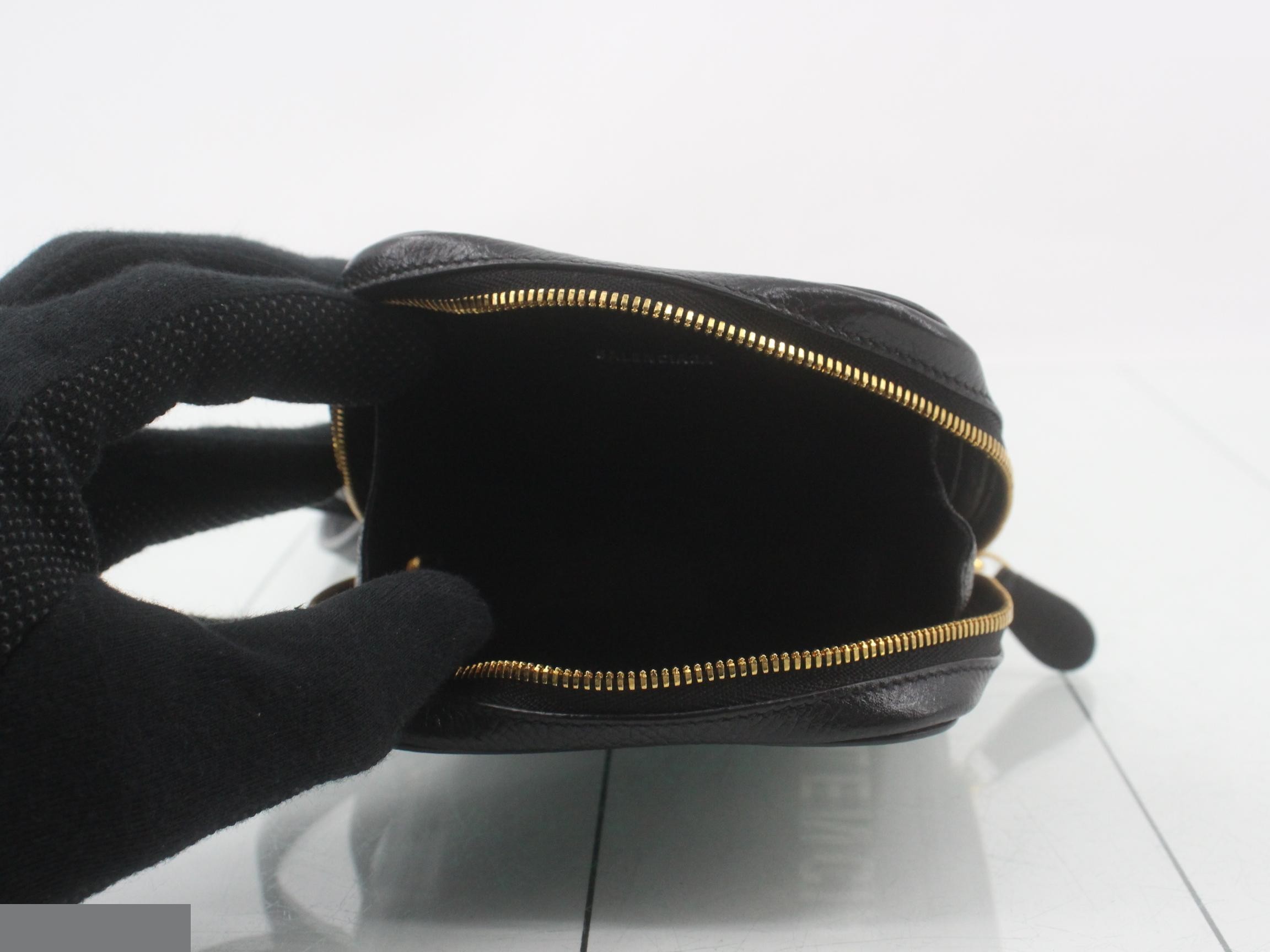 Everyday Leather Phone Pouch 618189 Black — view 4
