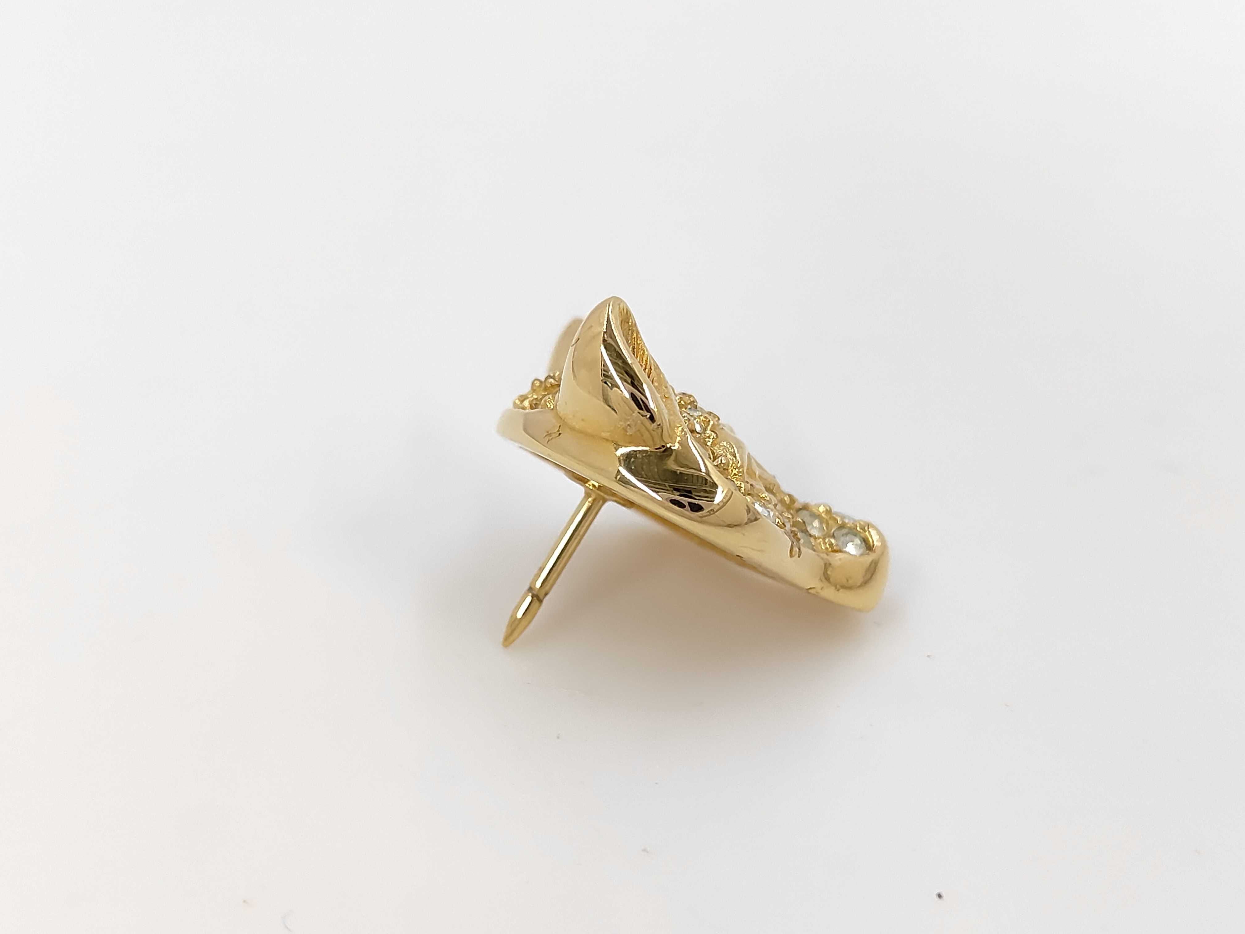 brooch — view 5