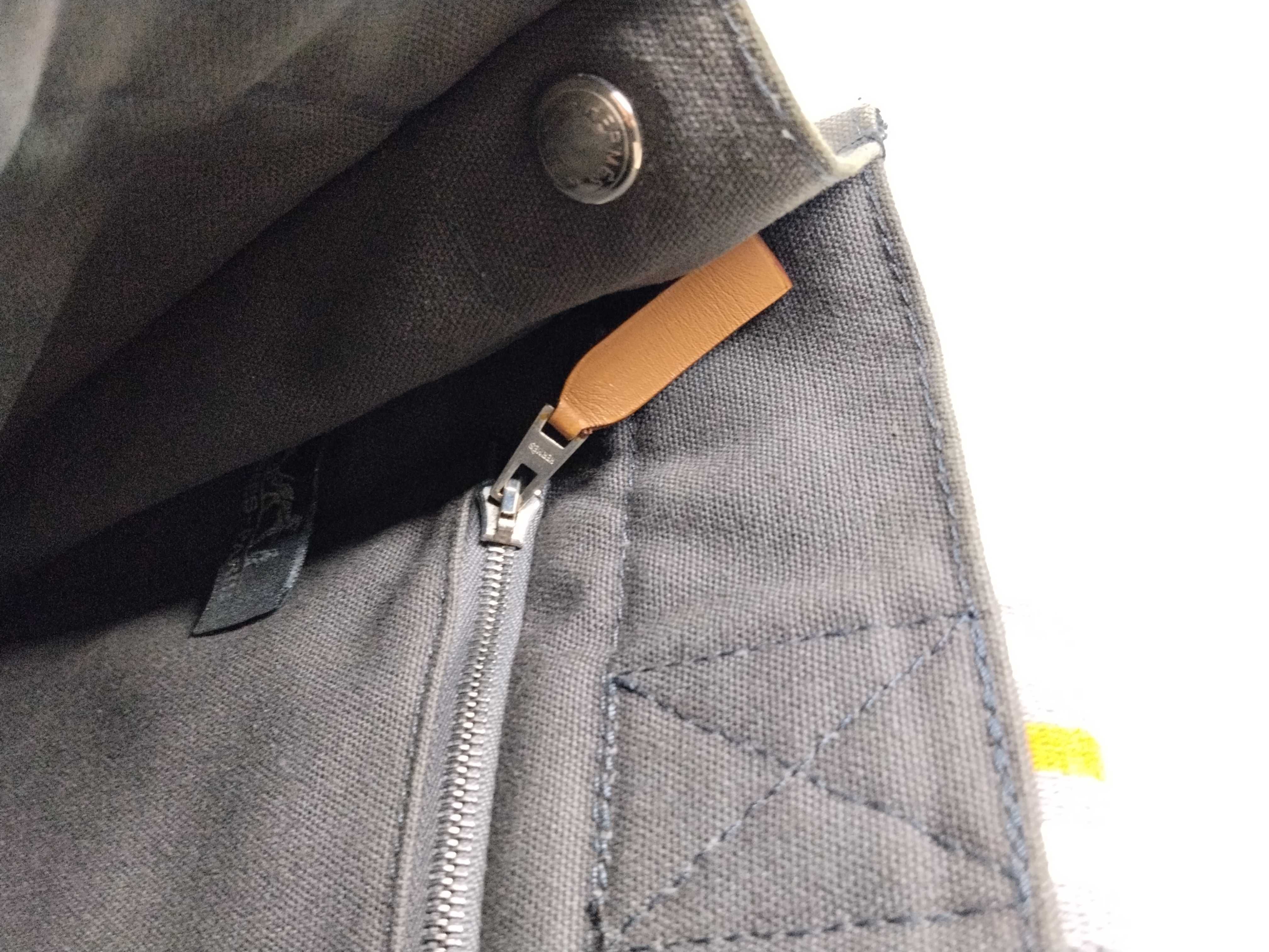 Fourre-Tout PM Tote Bag — view 12