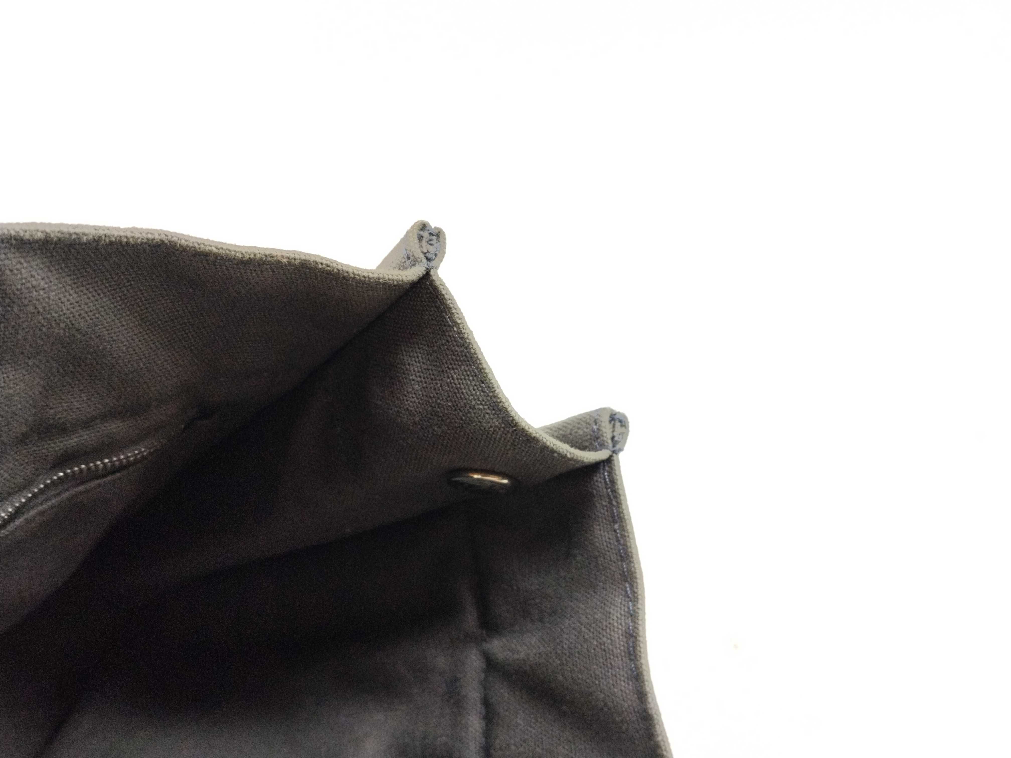Fourre-Tout PM Tote Bag — view 10