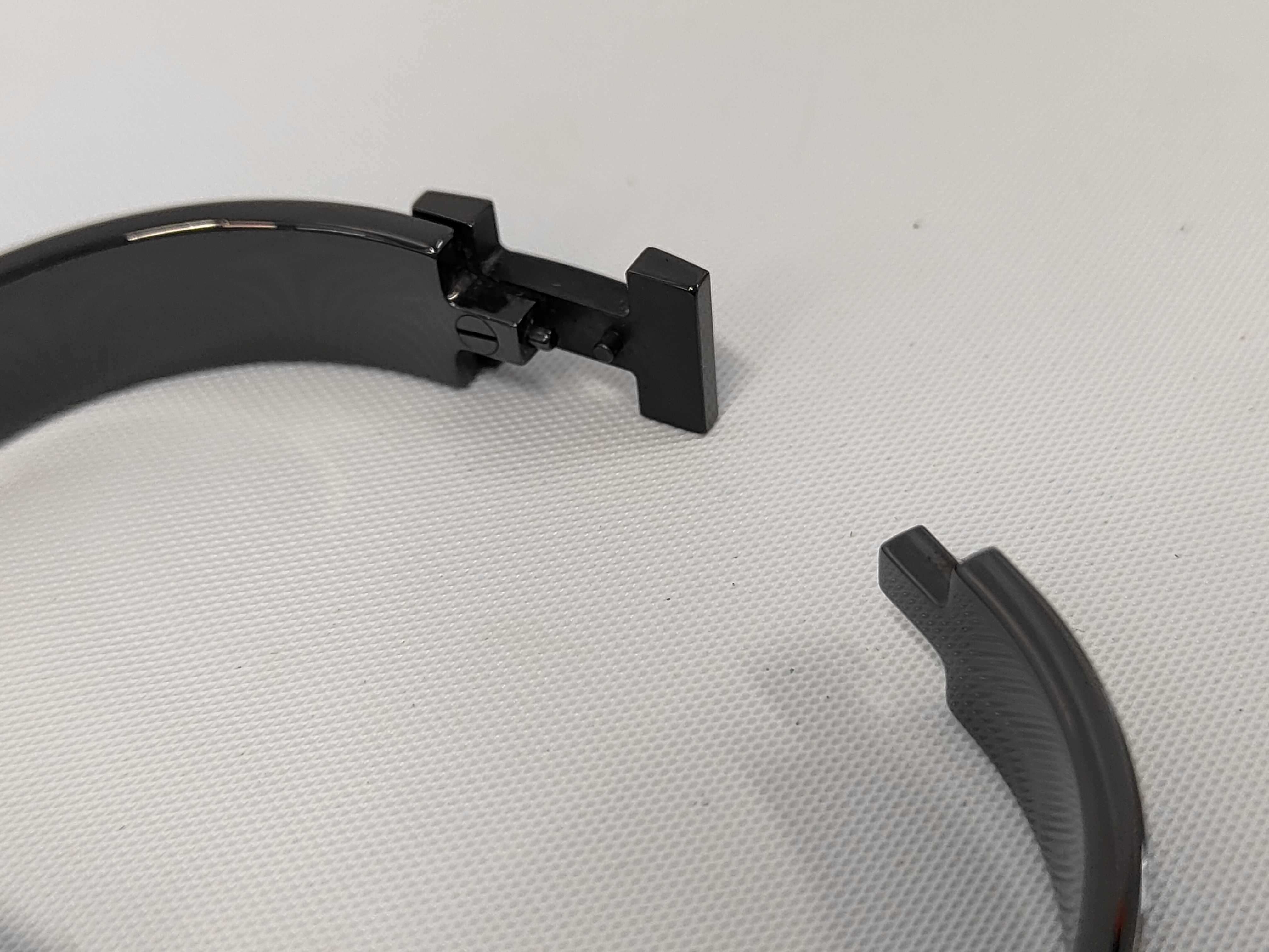 Click H So Black Enamel Bangle Bracelet Bangle — view 7