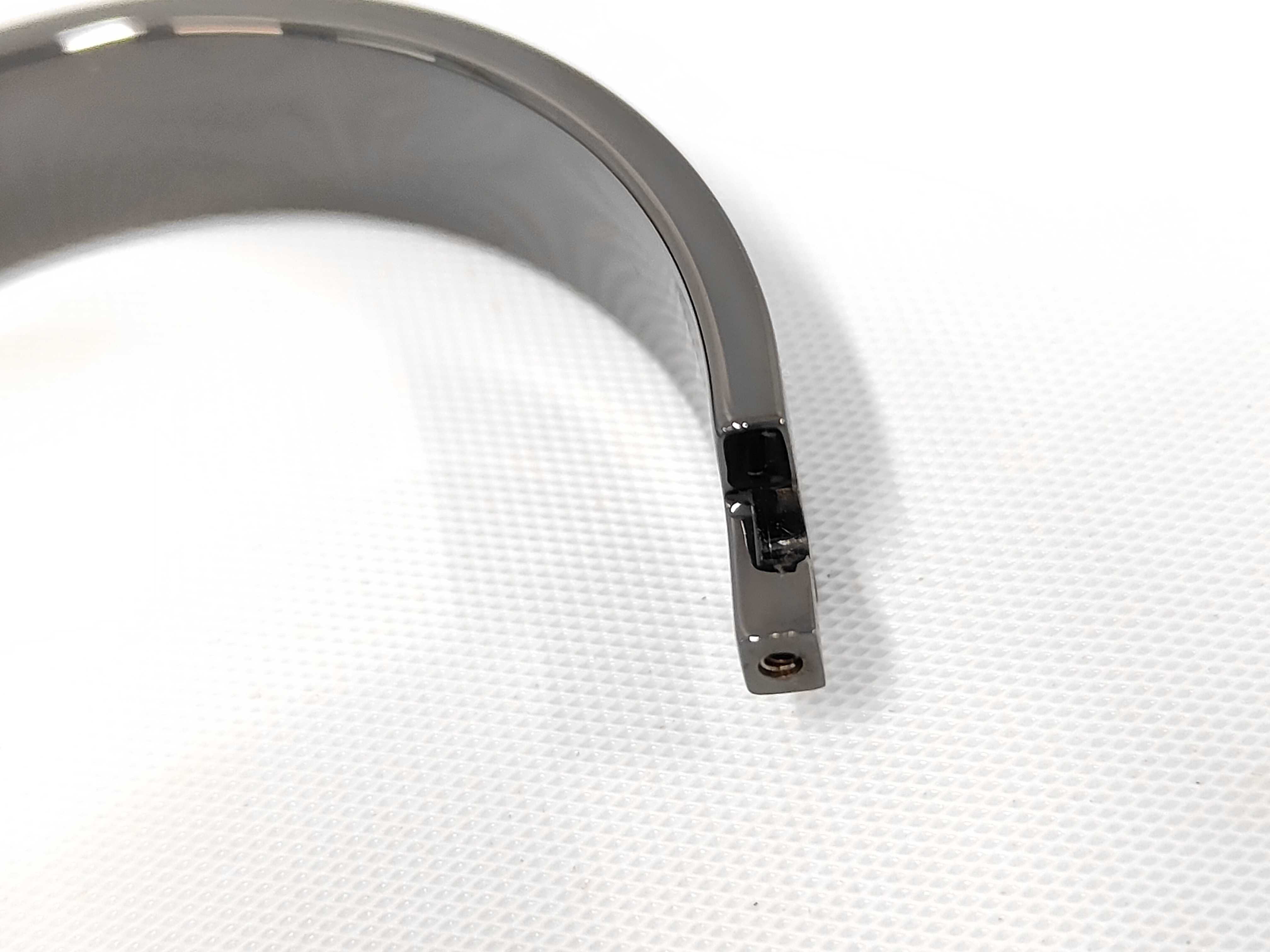 Click H So Black Enamel Bangle Bracelet Bangle — view 9