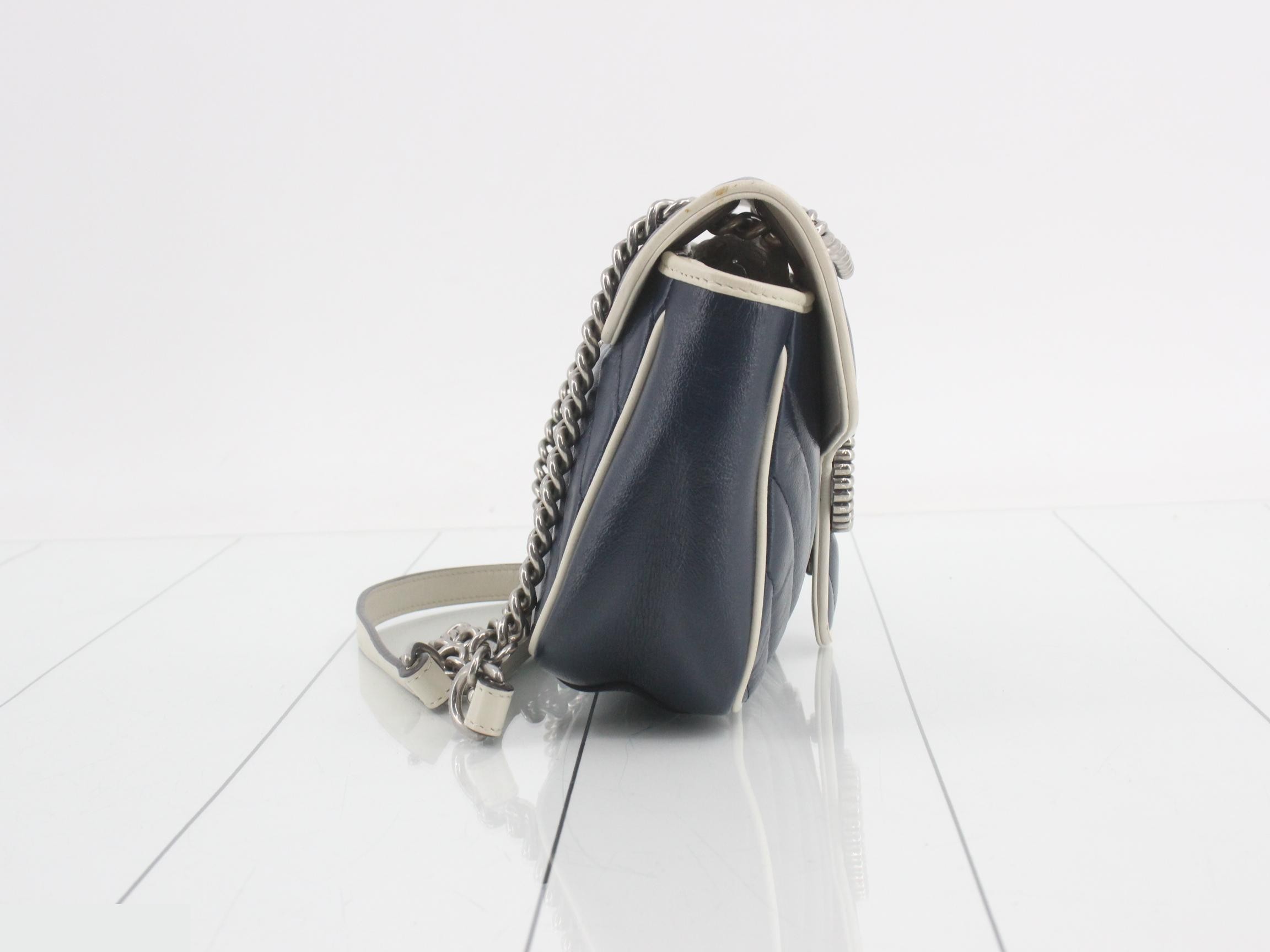 GG Marmont Quilted Shoulder Bag — view 4