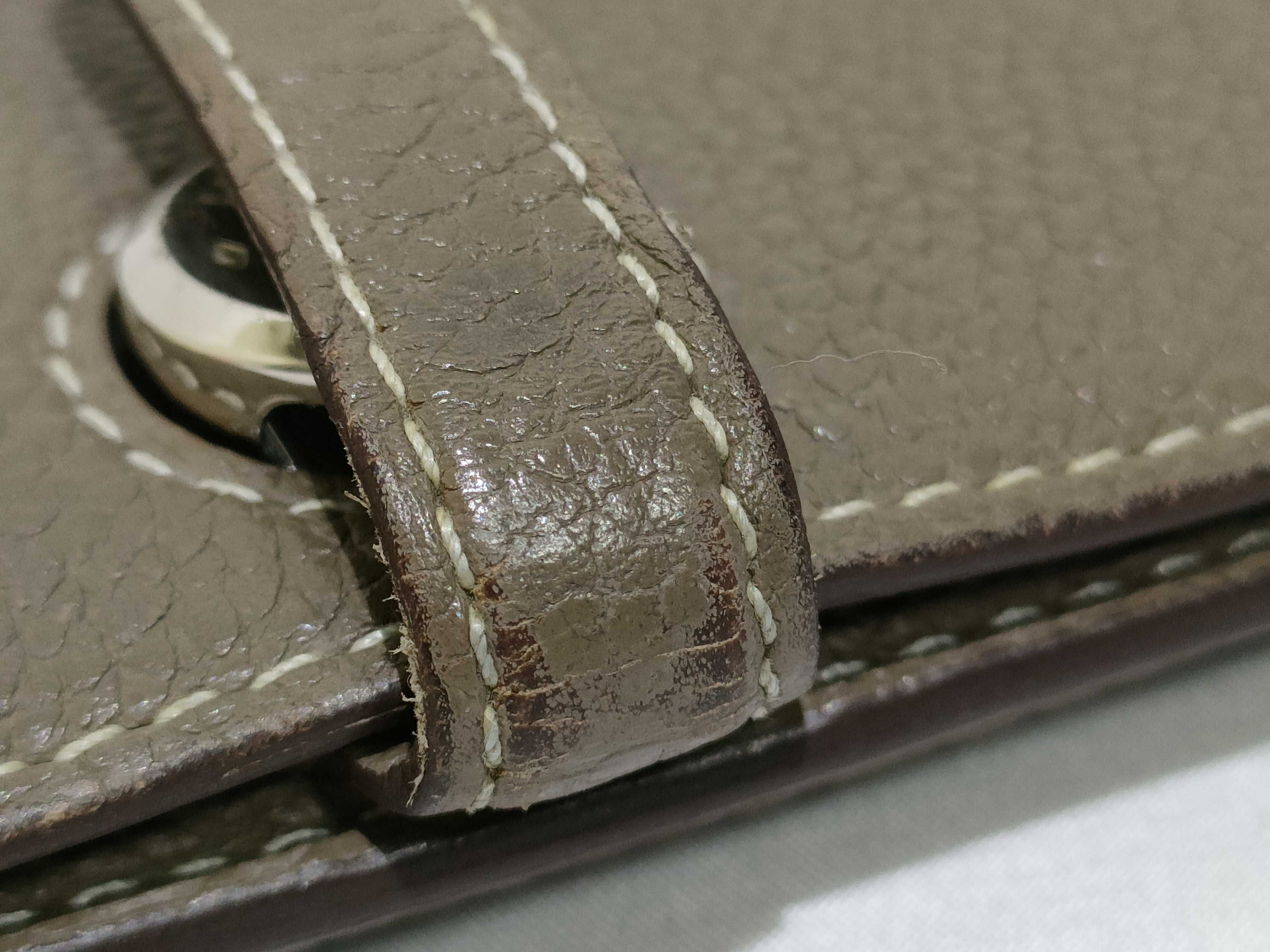 Dogon GM Etoupe Silver Hardware Y Stamp Wallet — view 15