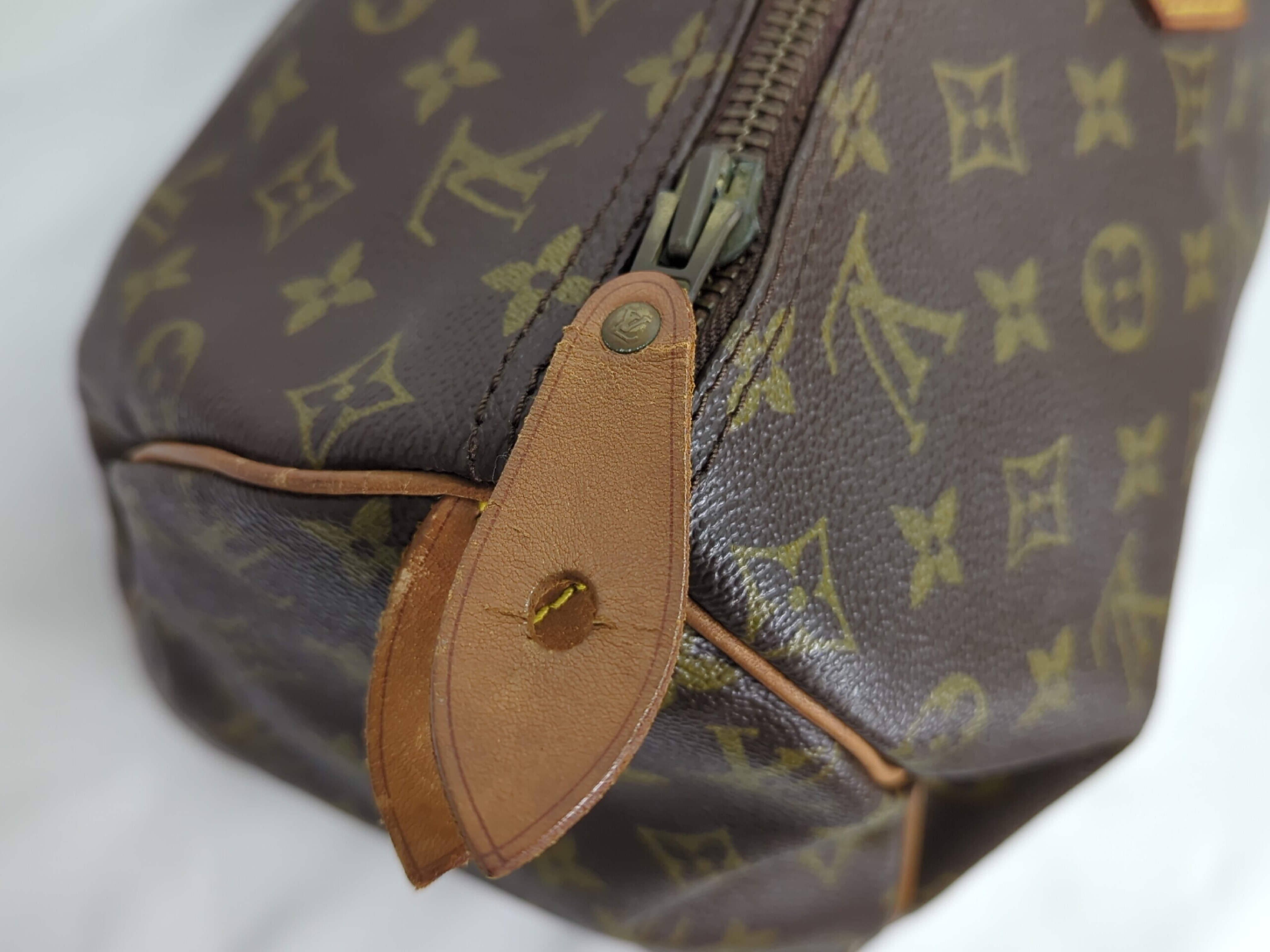 M41522 Monogram Speedy 40 Handbag — view 9