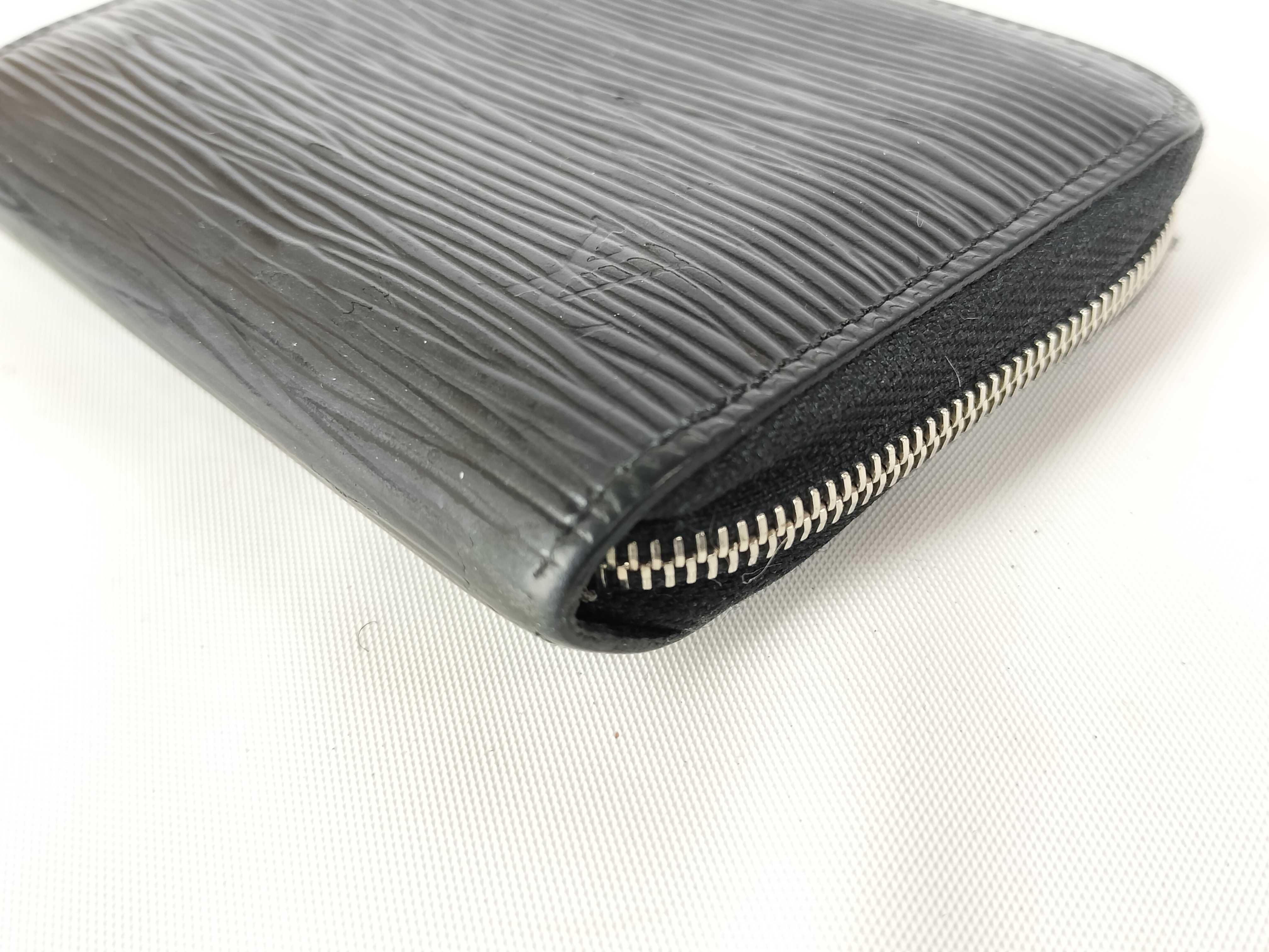 Epi Noir Round Zipper Coin Case Wallet — view 2