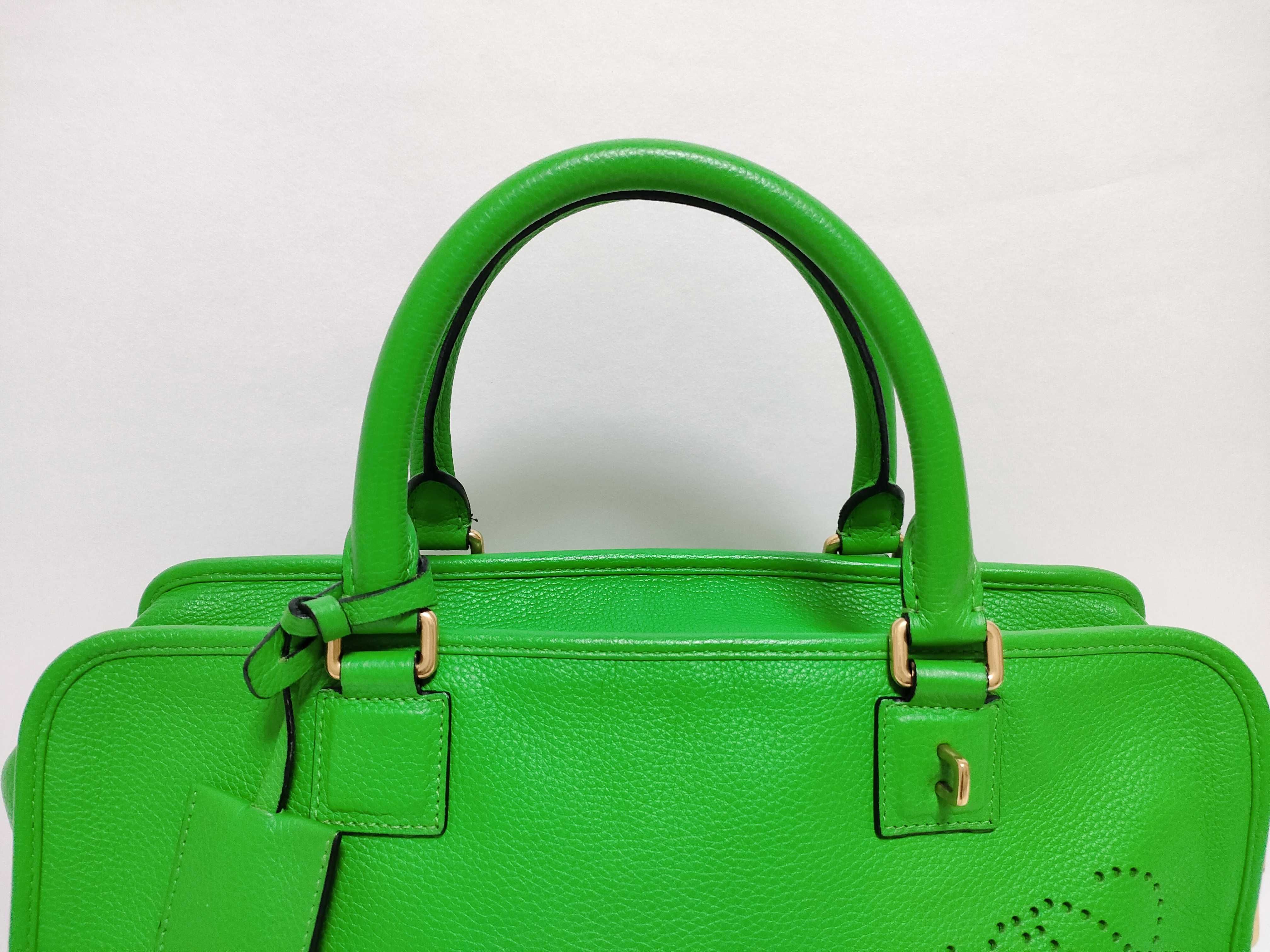 Anagram Amazona 36 Leather Handbag with Padlock and Key — view 3