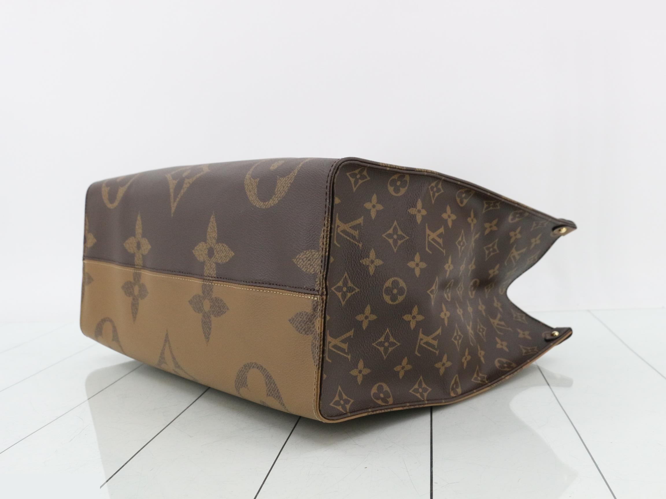 Monogram Giant Reverse OnTheGo GM 2-Way Tote Bag — view 6