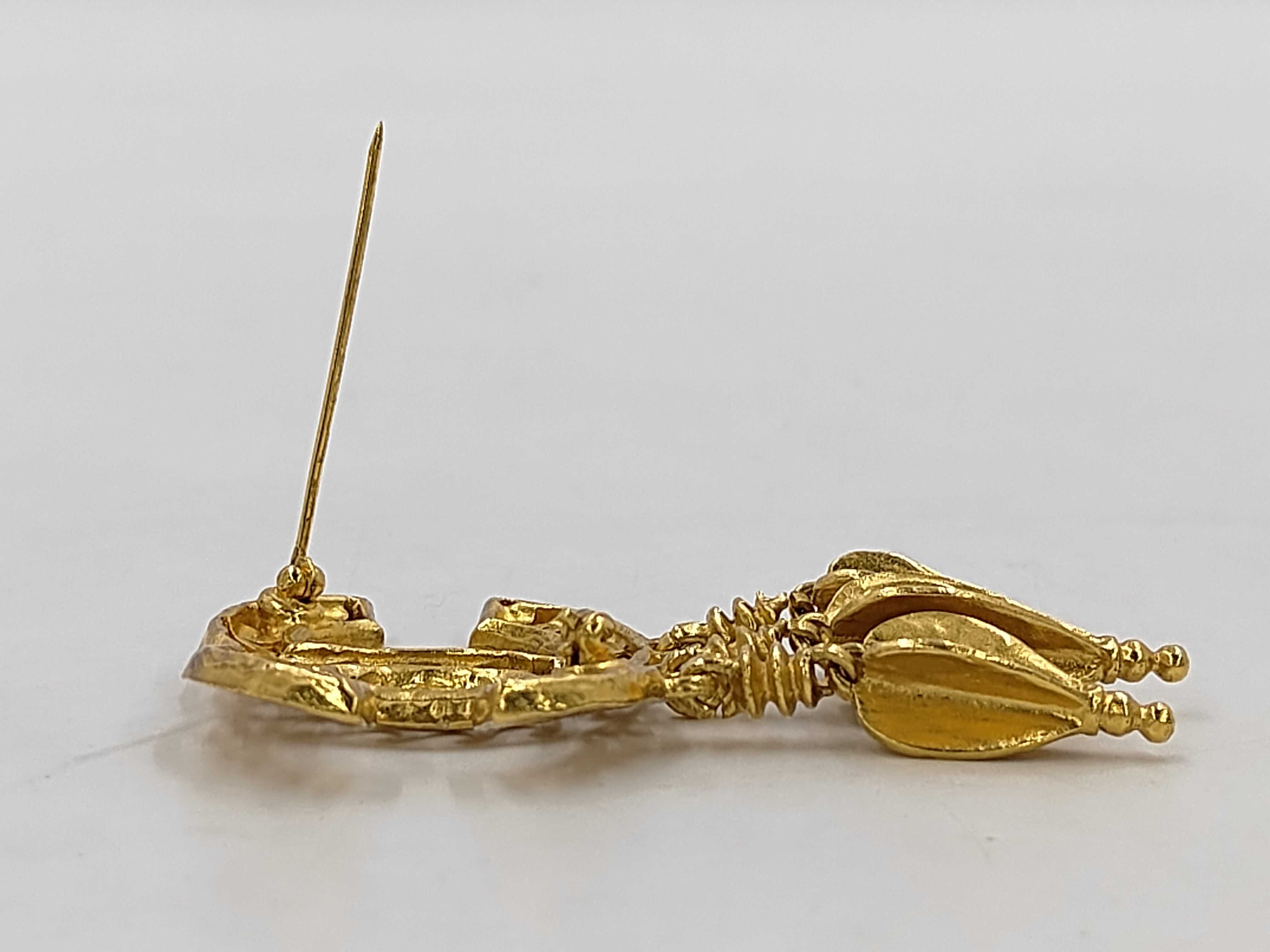 Coco Mark Swing Brooch, Gold 95A Brooch — view 2