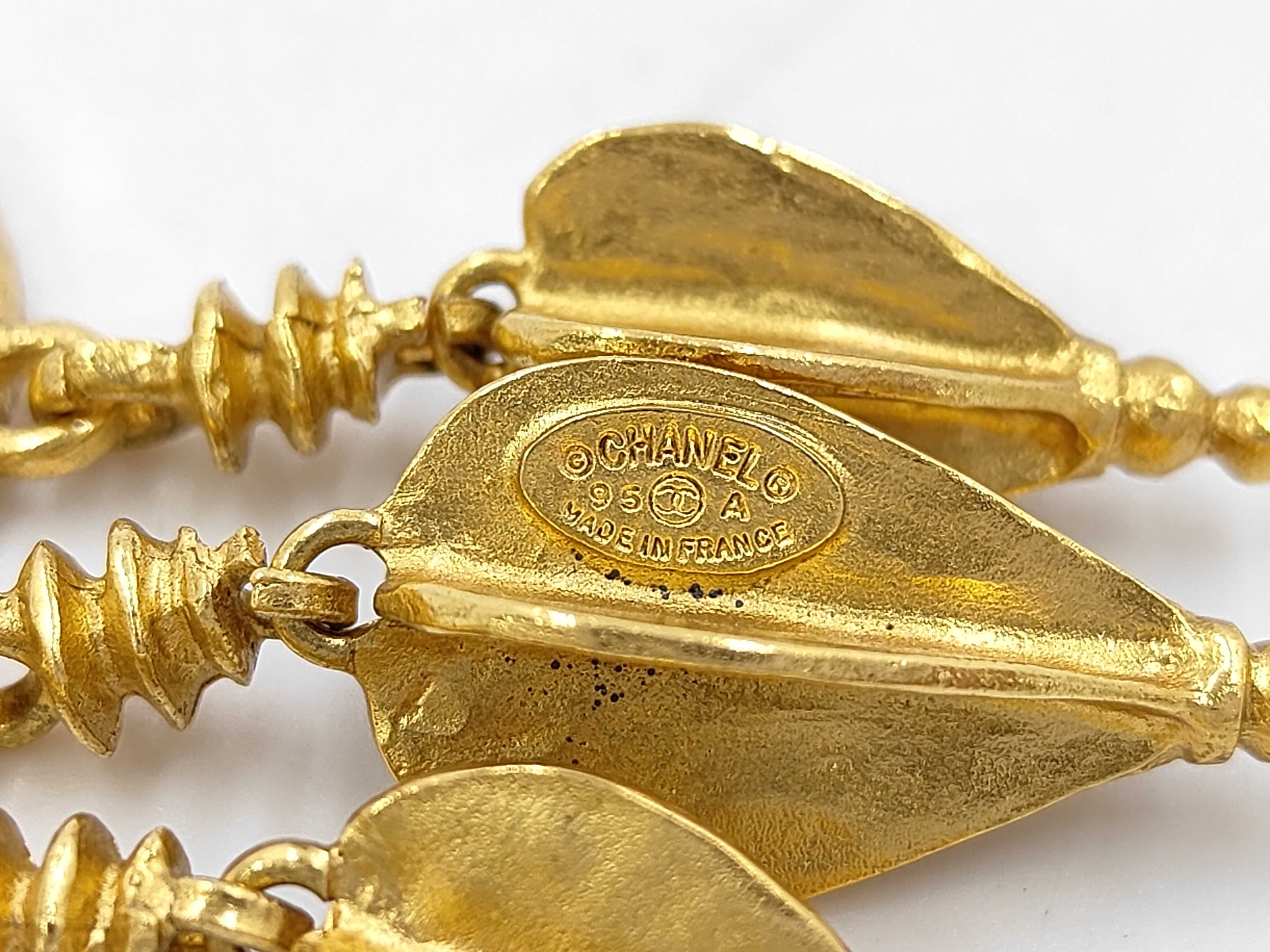 Coco Mark Swing Brooch, Gold 95A Brooch — view 4