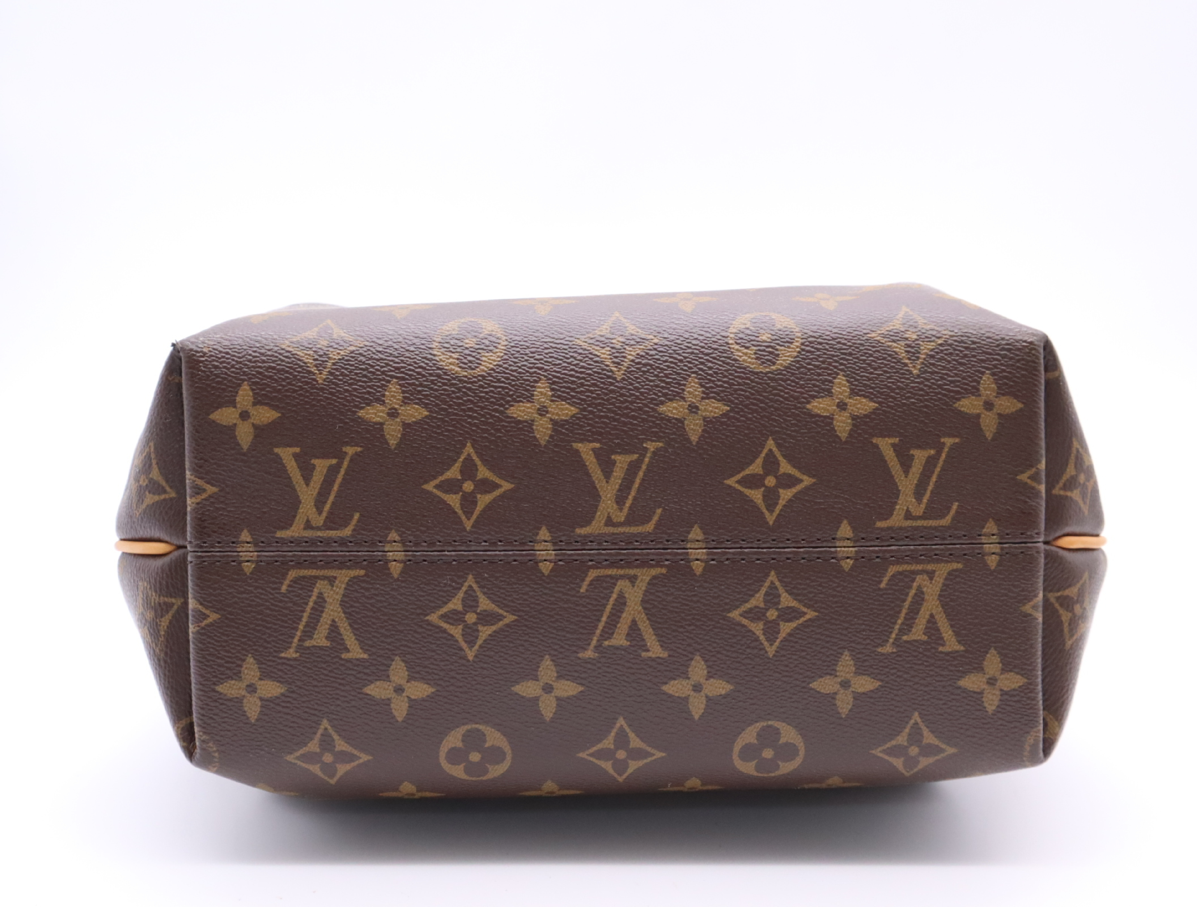 M48813 Monogram Turenne PM Handbag with Shoulder Strap — view 4