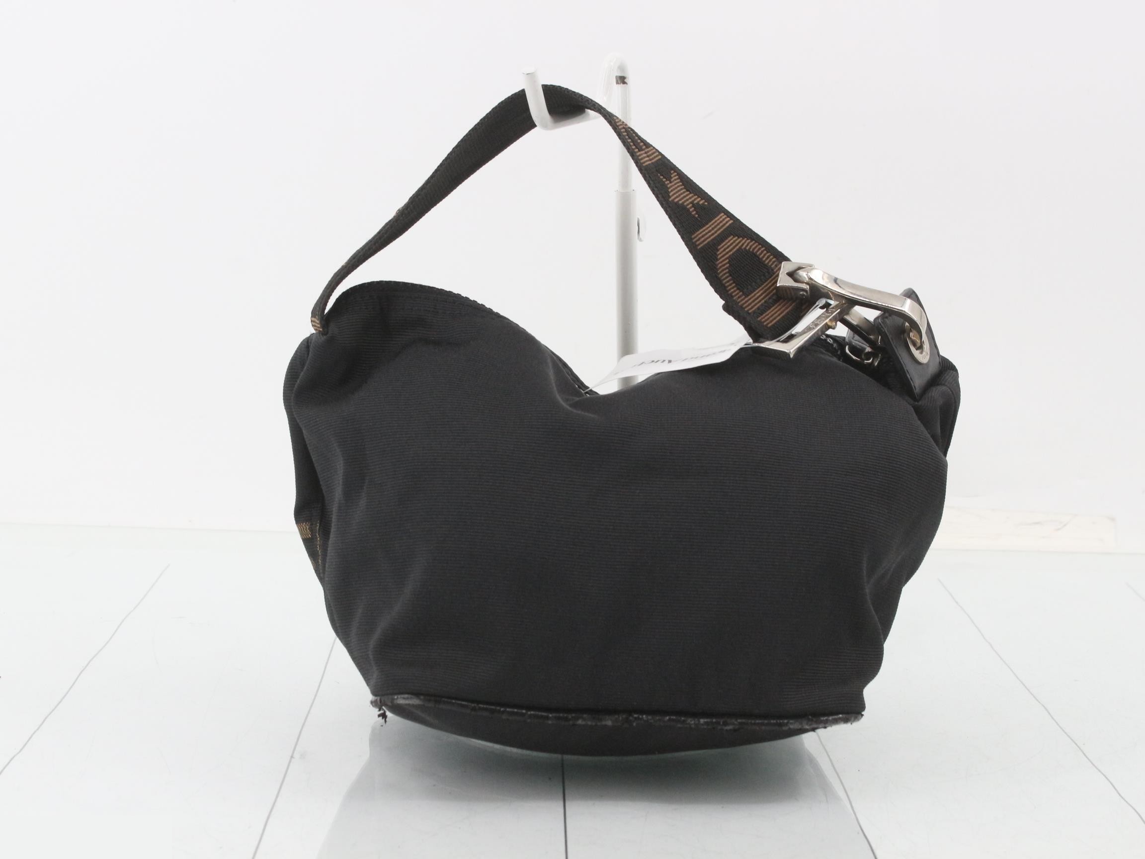 handbag — view 2
