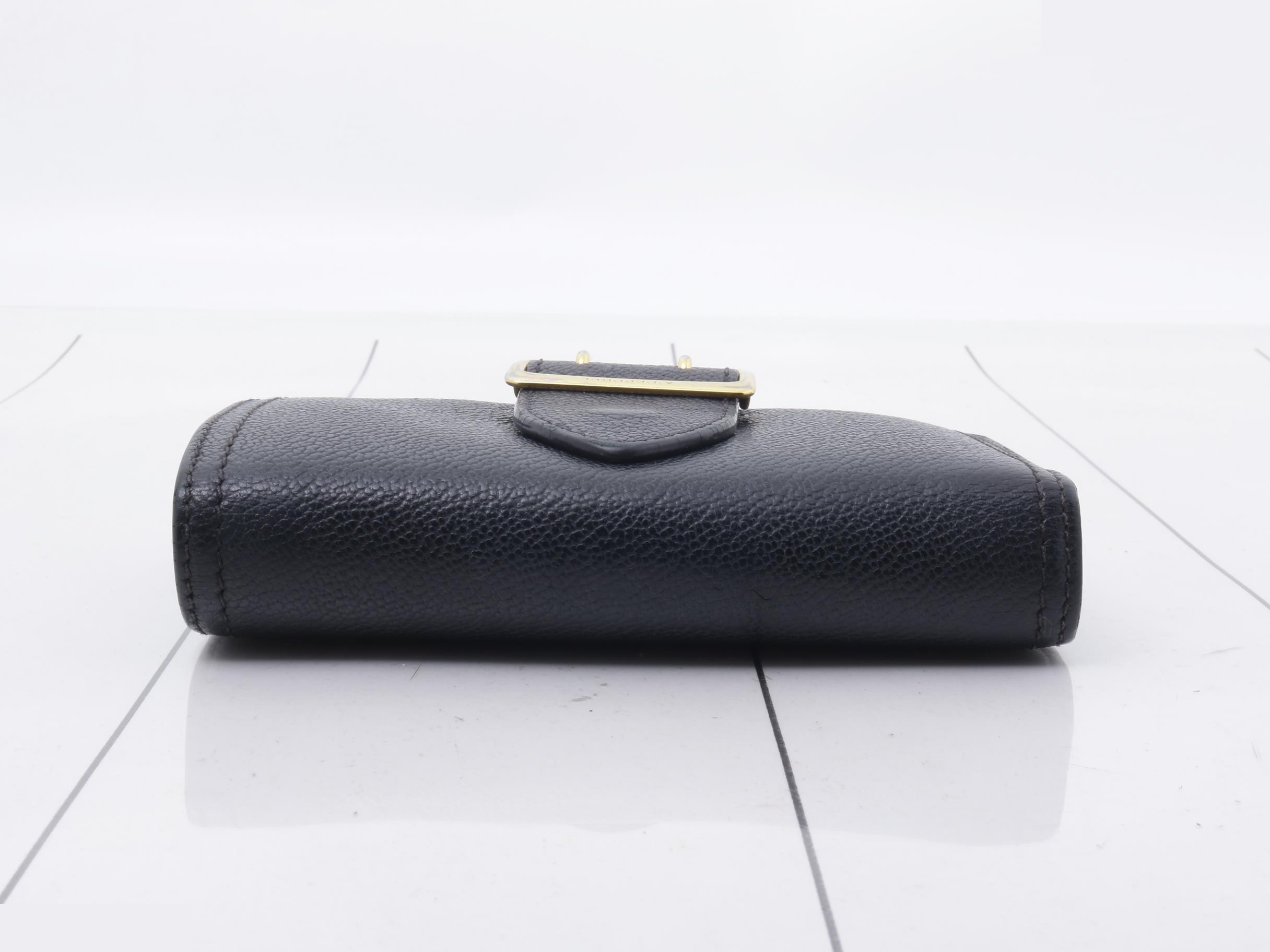 wallet — view 3
