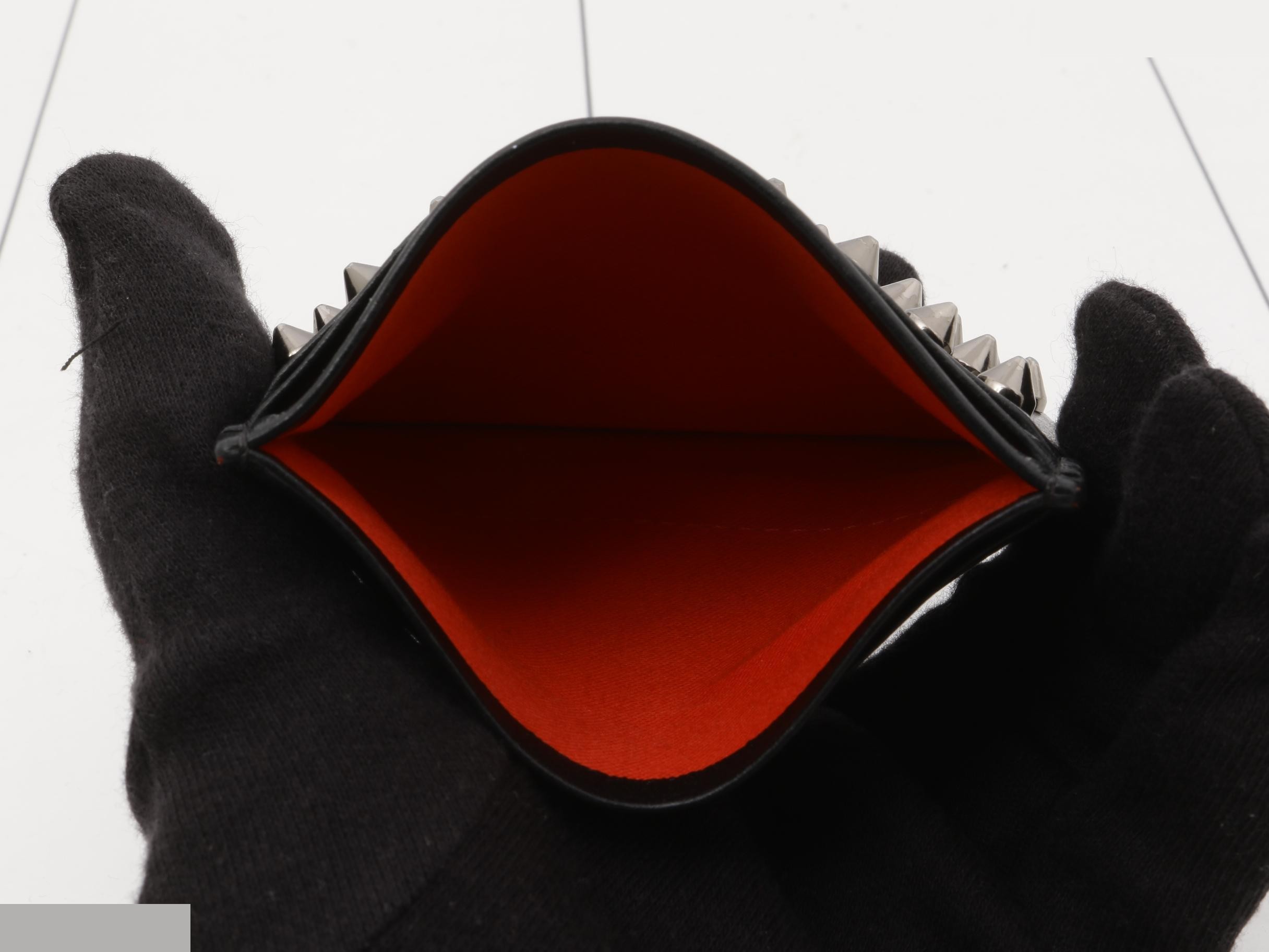 Other lines: Bags and Wallets — view 4