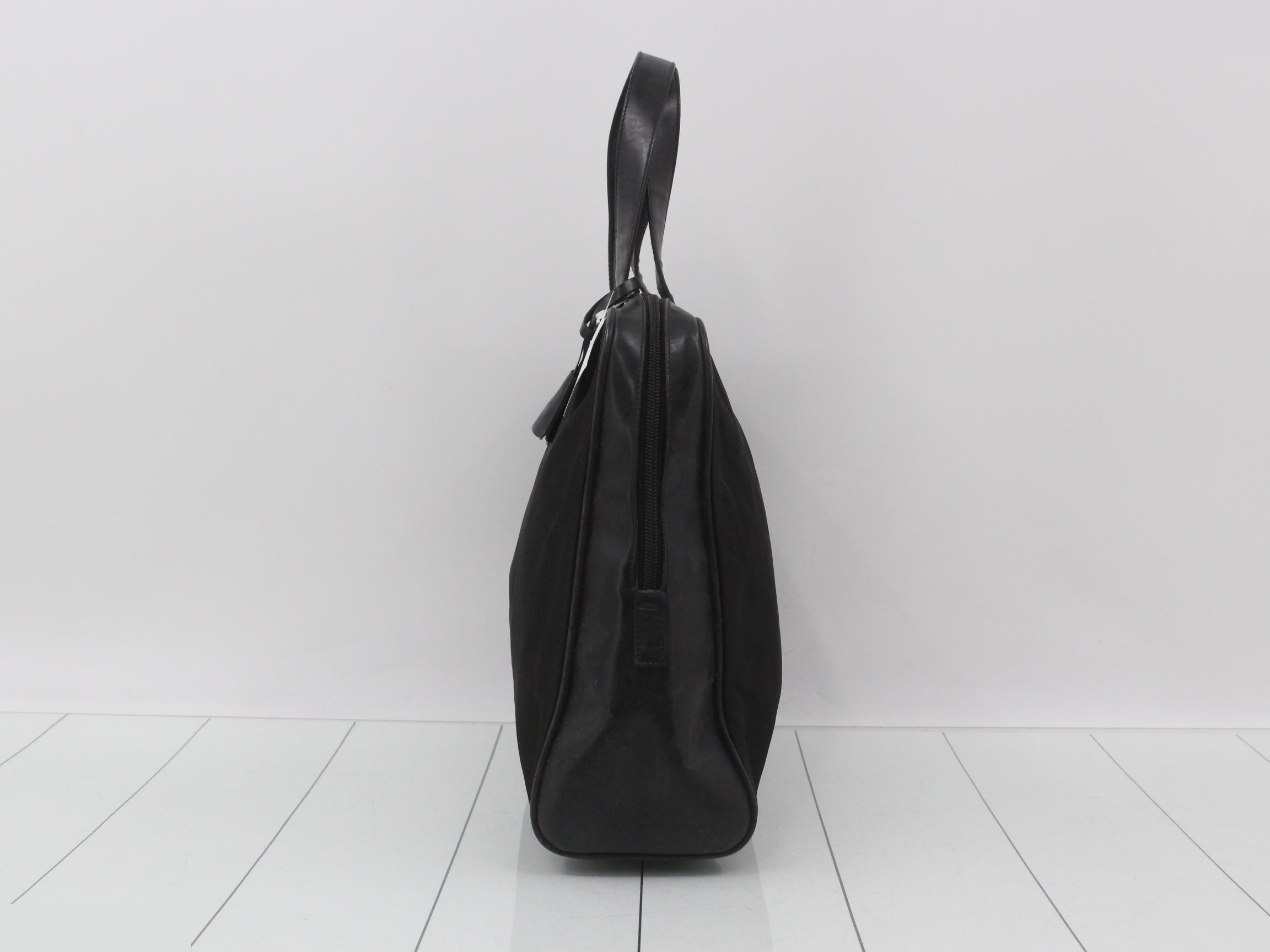 Nylon enamel triangular plate handbag — view 3