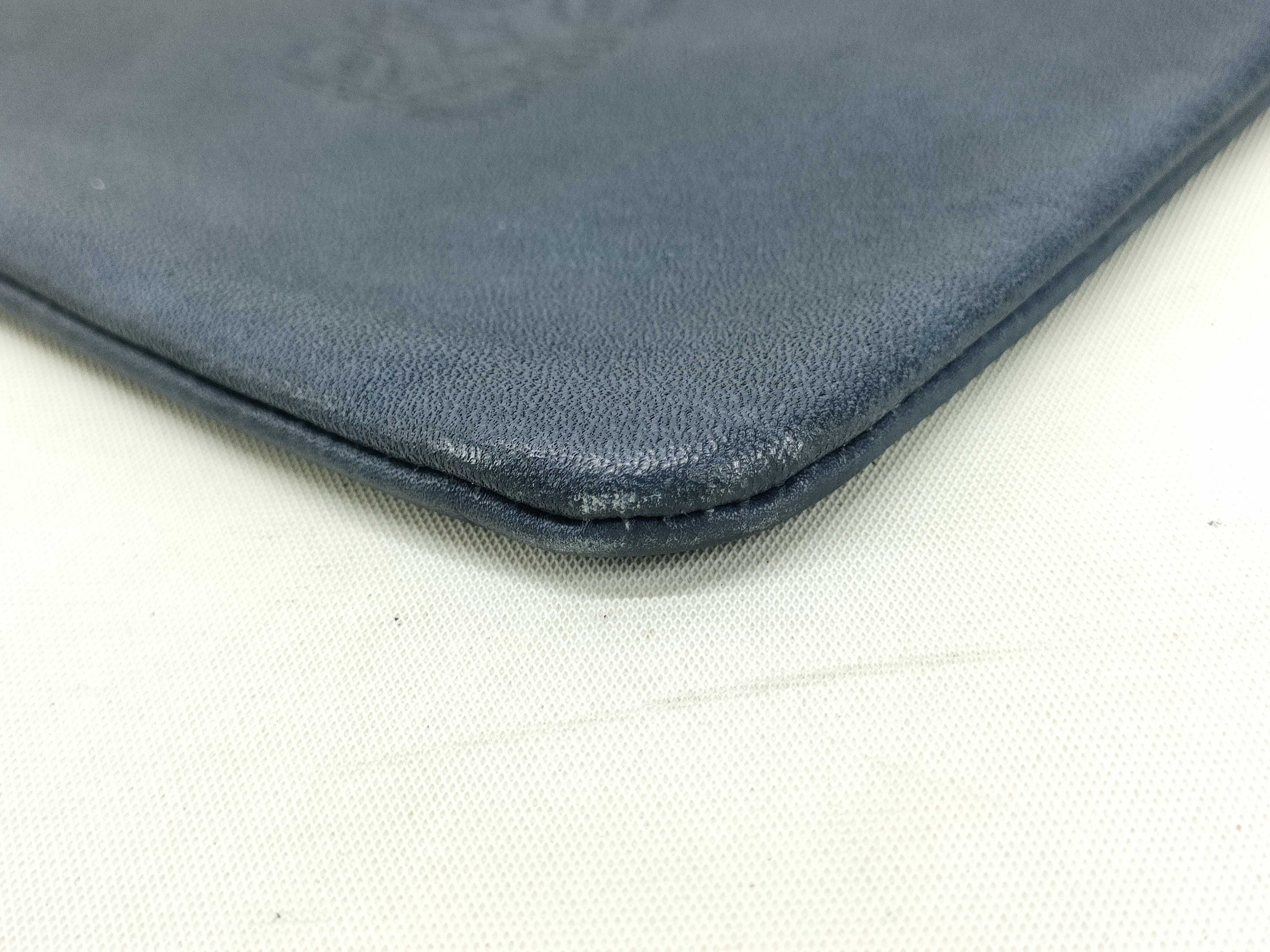 Pouch — view 3