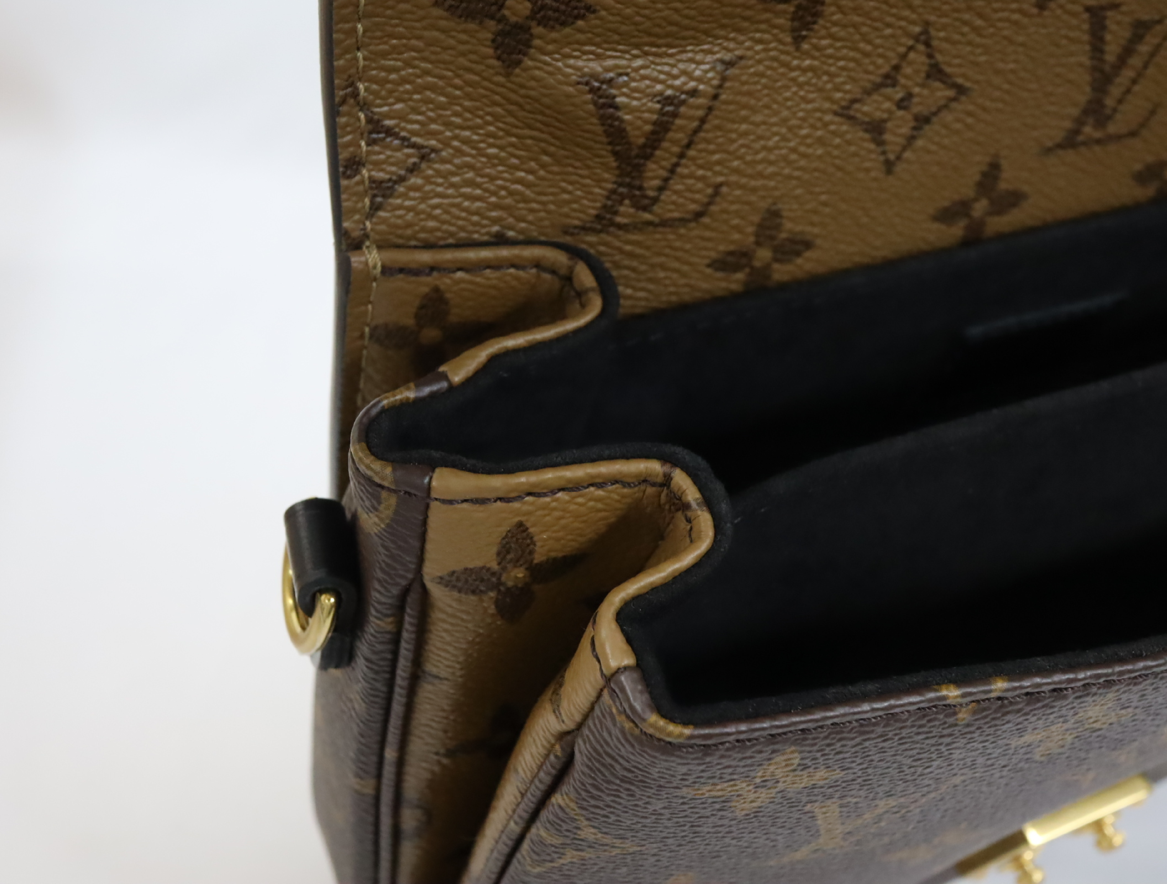 Monogram Reverse Pochette Metis MM M44876 Shoulder Bag (RFID detected) — view 13