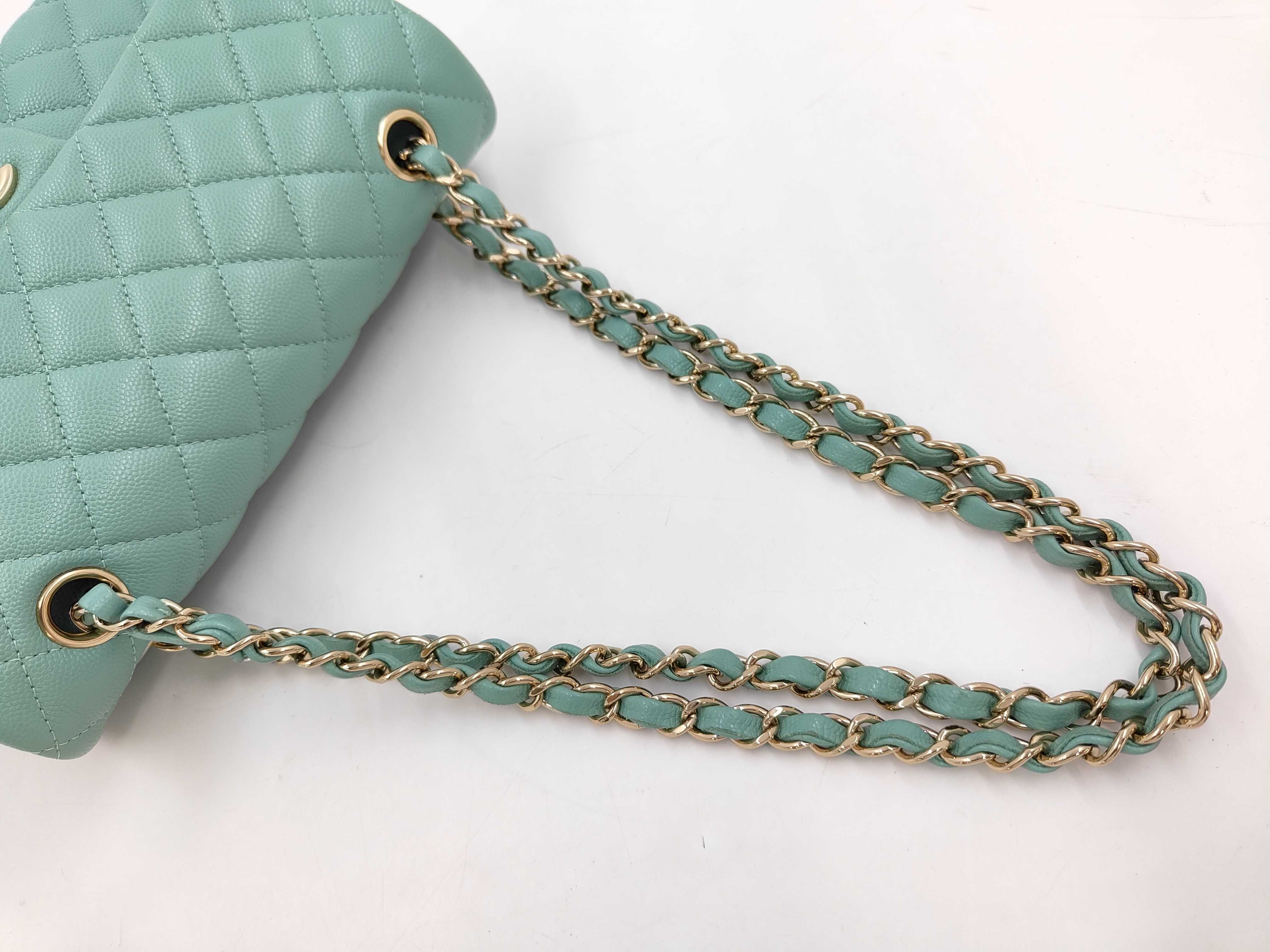 Matelassé 23 Double Flap Double Chain Caviar Shoulder Bag — view 3