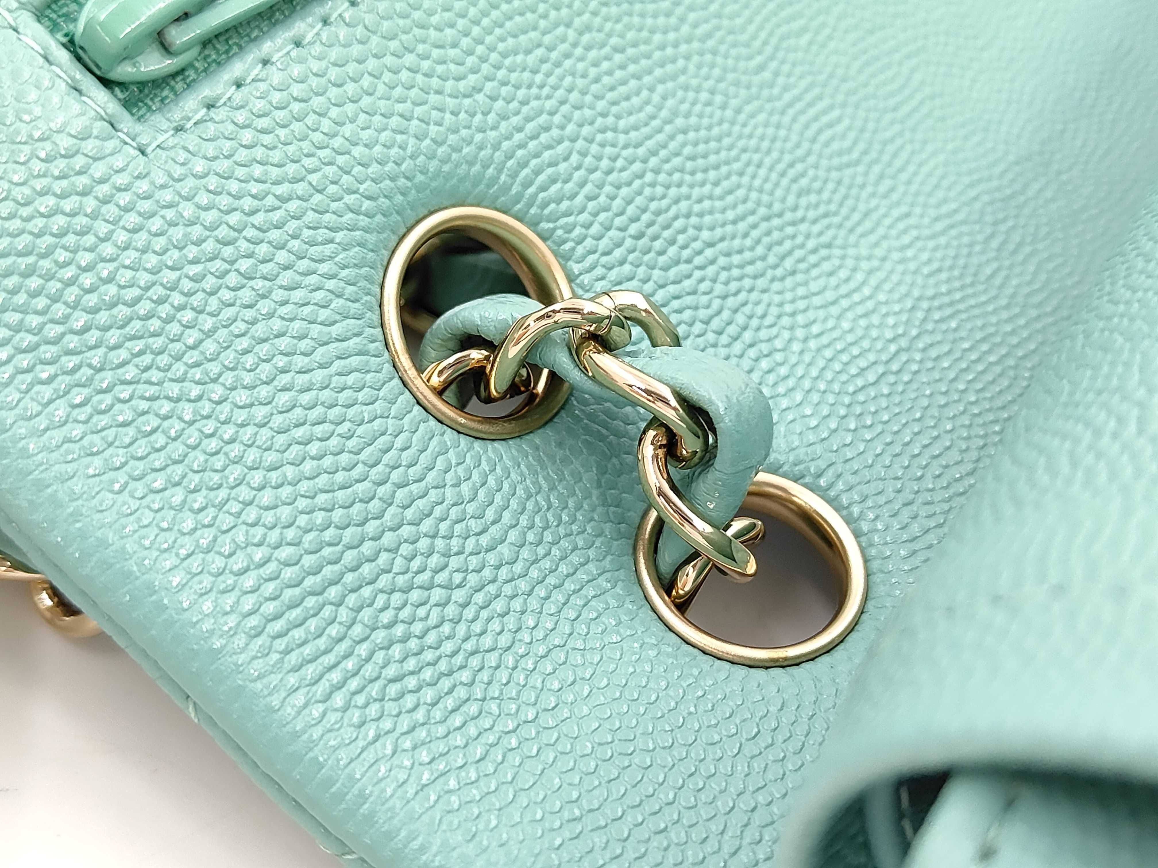 Matelassé 23 Double Flap Double Chain Caviar Shoulder Bag — view 8