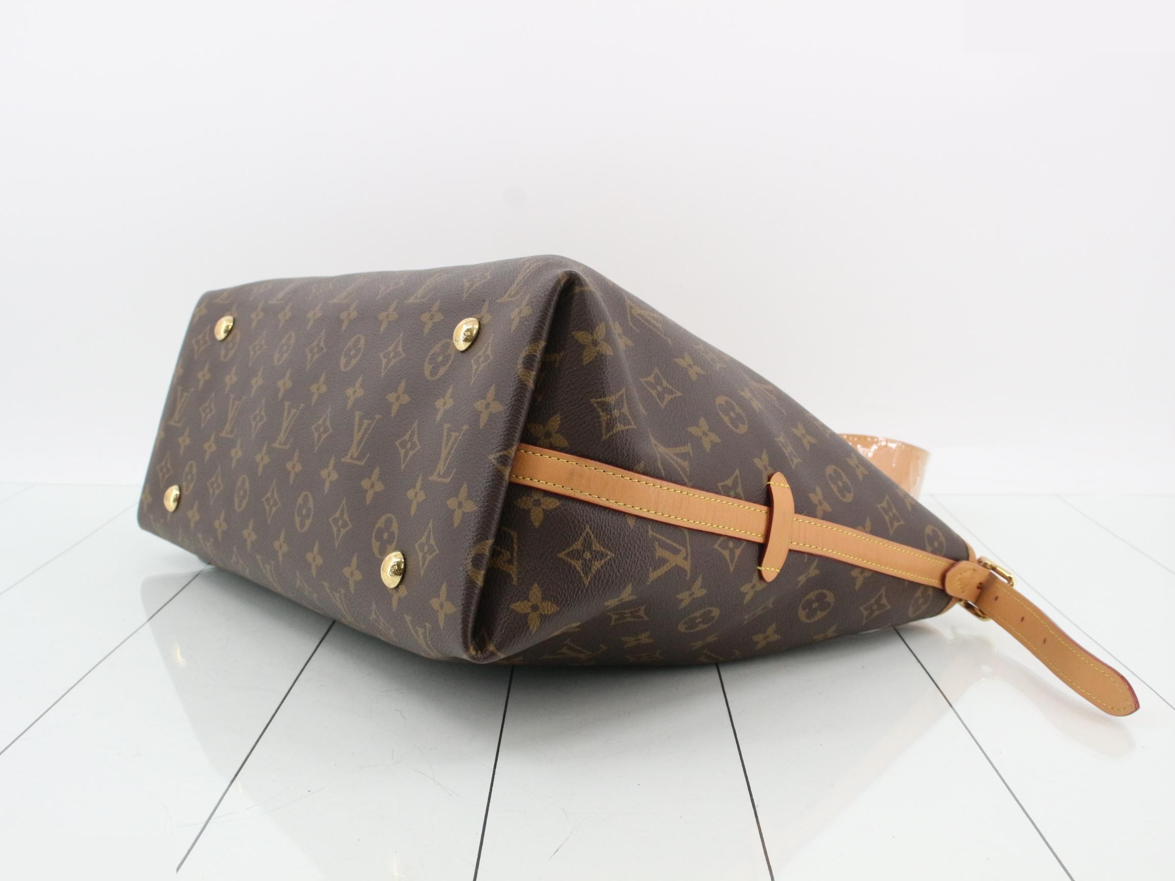Monogram Carryall NM MM Shoulder Bag with Pouch — view 6