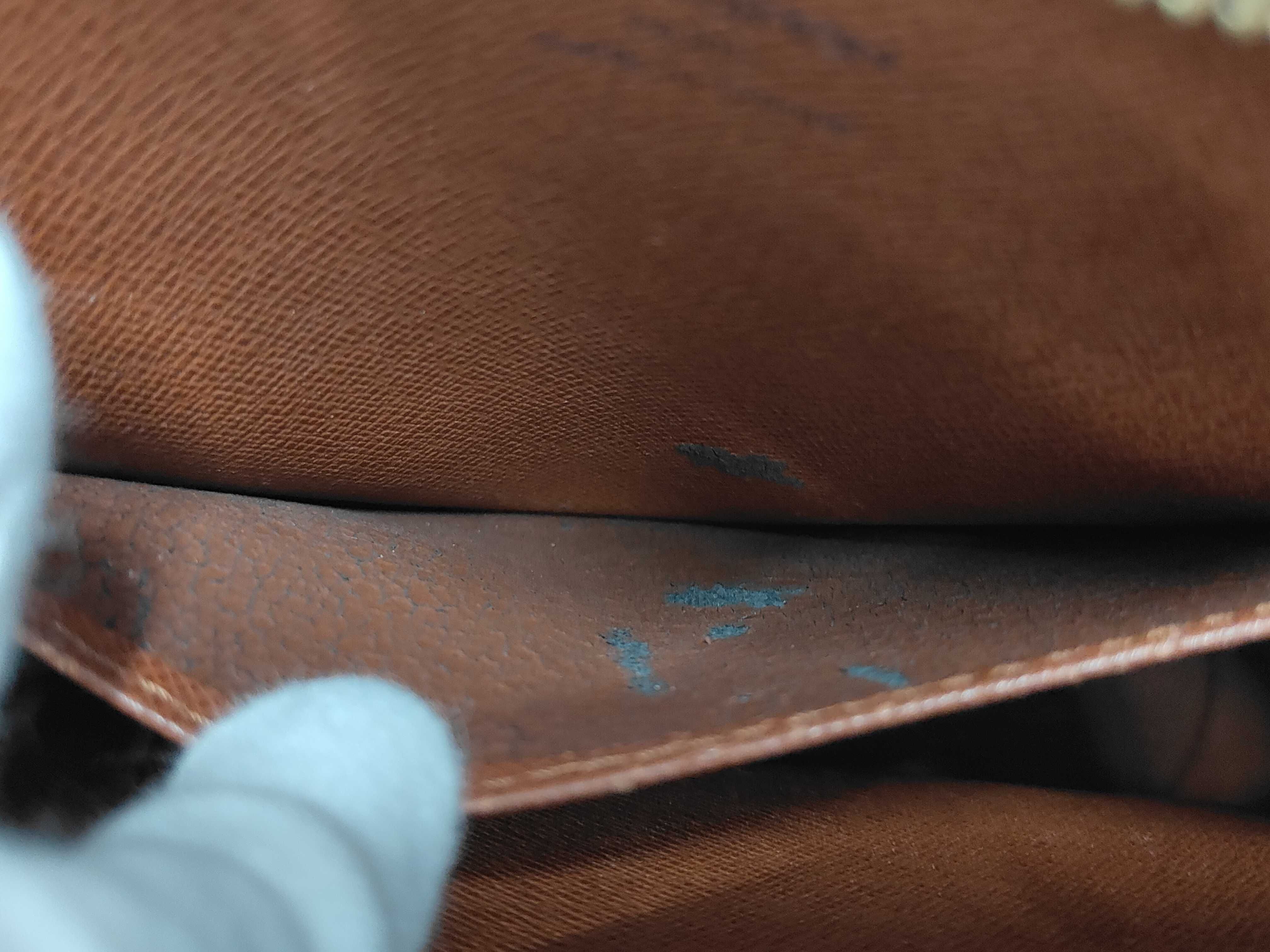 LV Druot Shoulder Bag — view 10