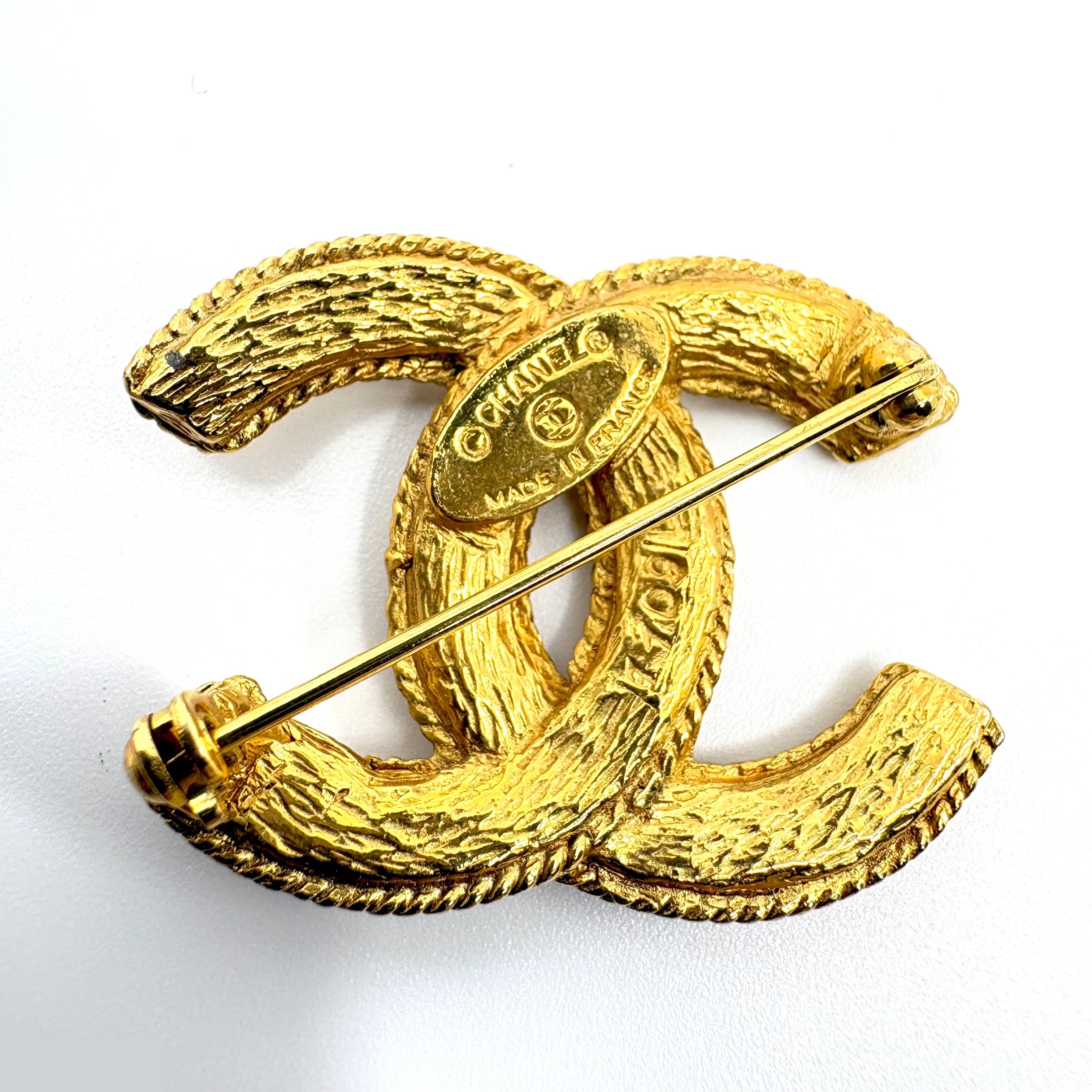 Coco Mark Lace (Precious Metal) Brooch — view 3