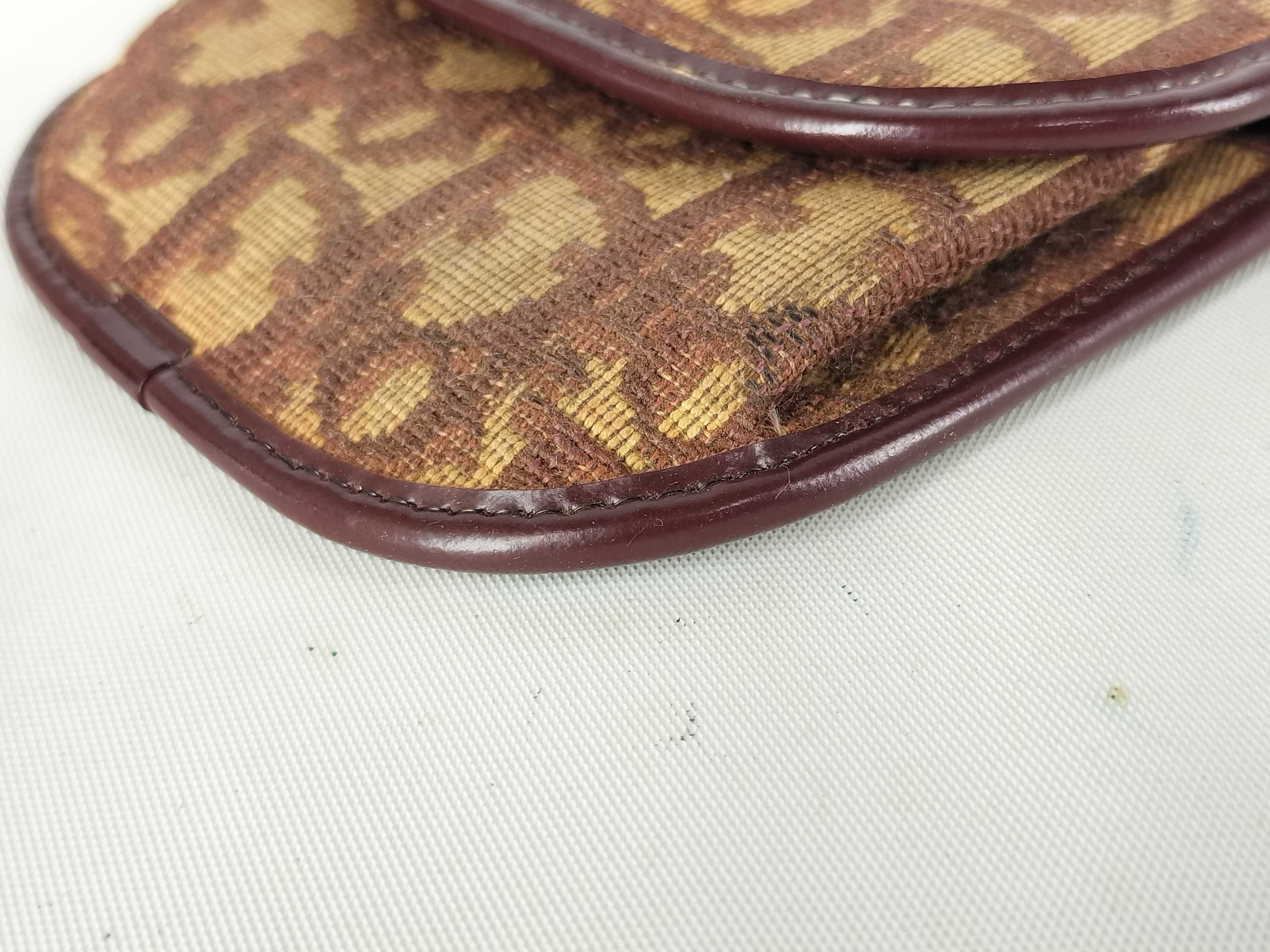 Trotter Coin Case — view 2