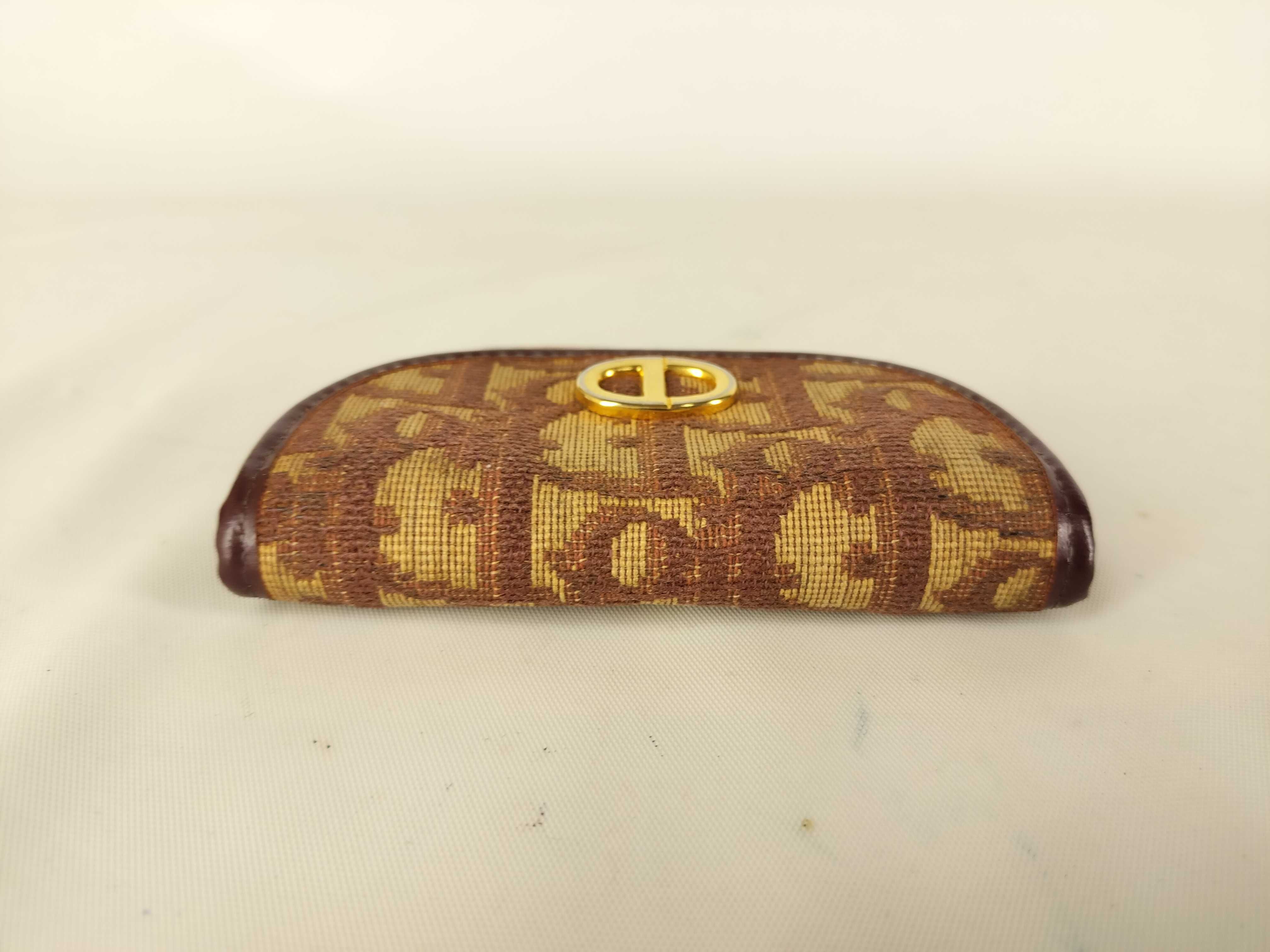 Trotter Coin Case — view 4