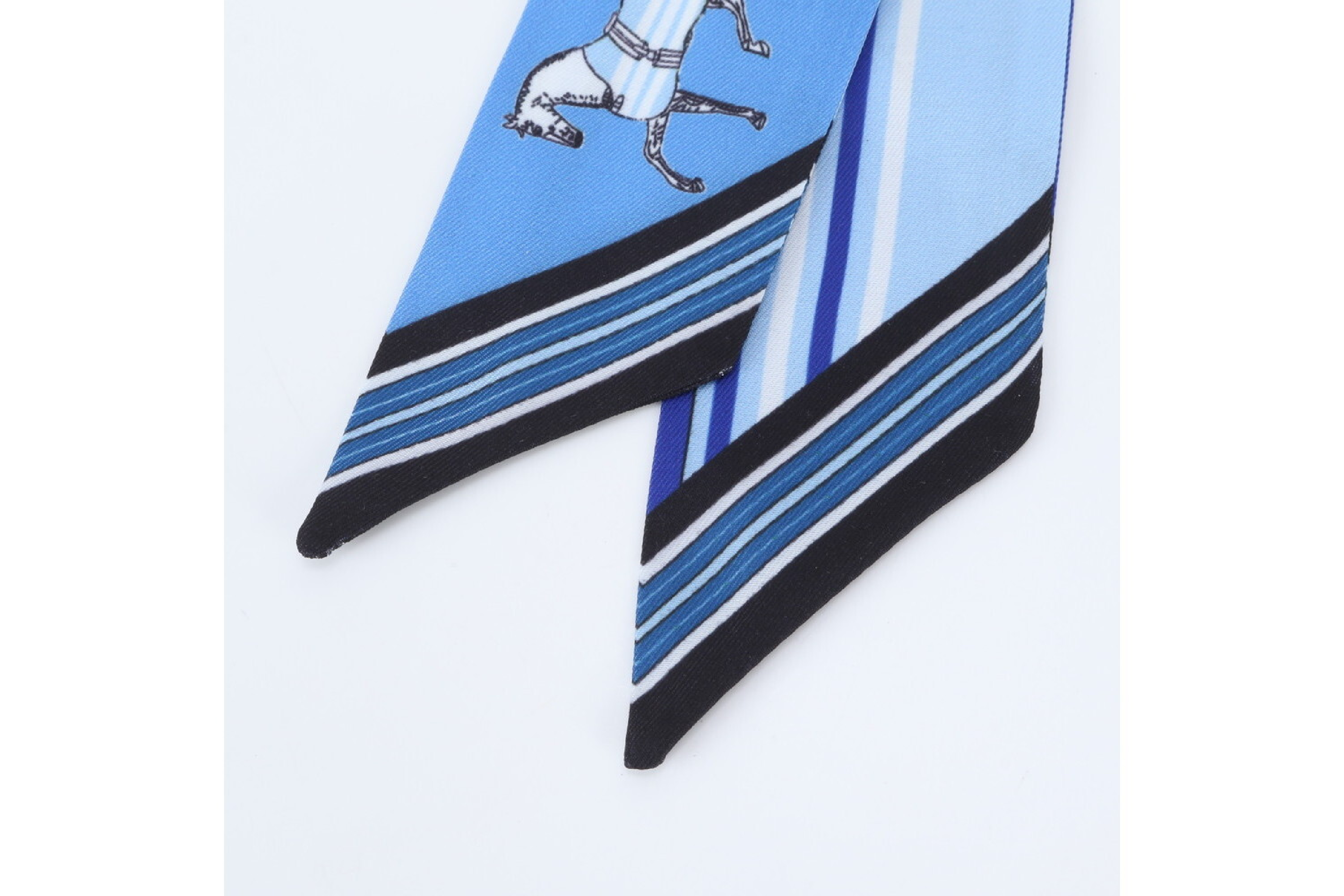 Twilly Couvertures Nouvelles New Blanket Horse Blanket Scarf Silk Other Accessories — view 4