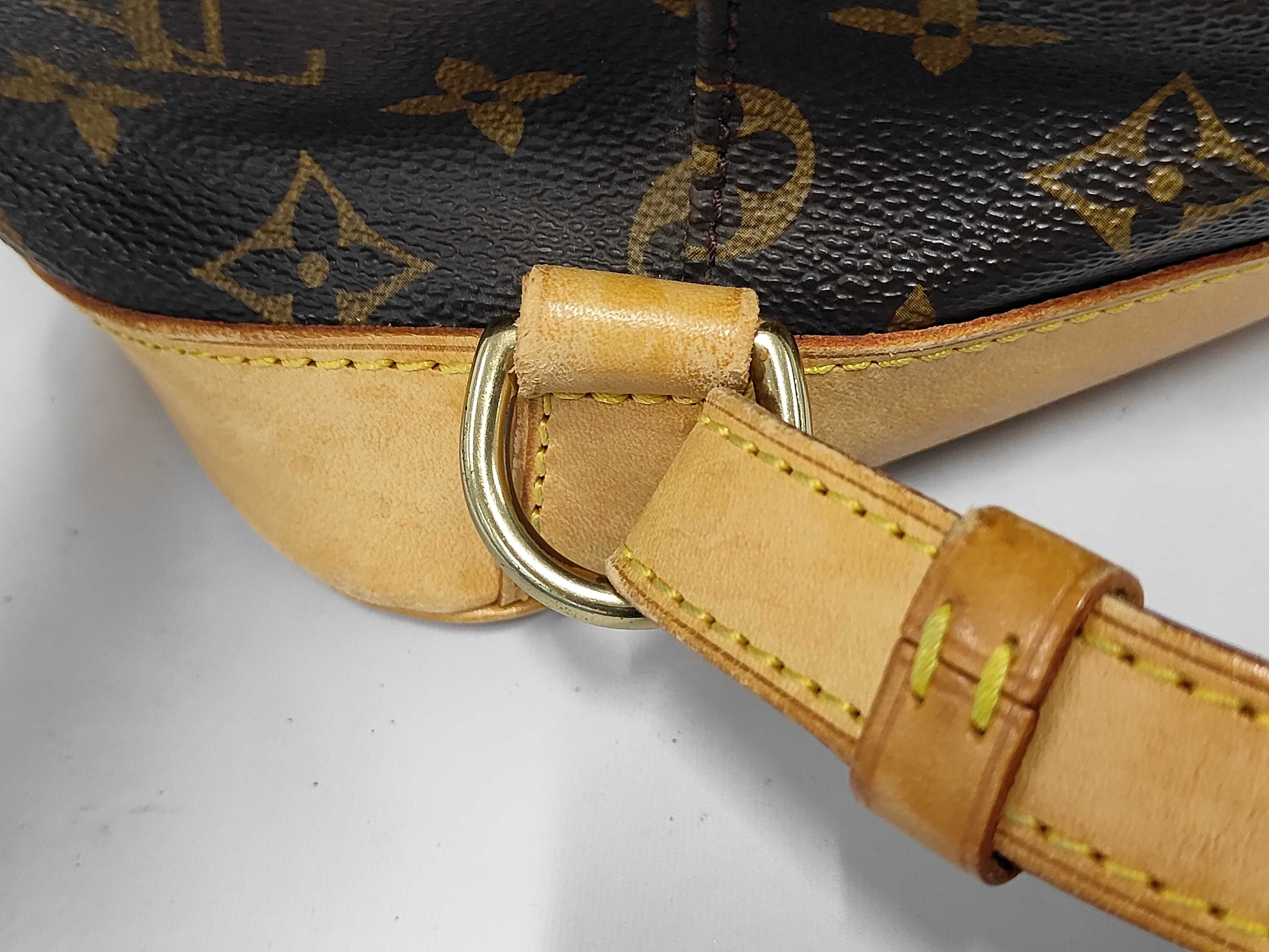 LV Montsouris GM M51135 Bag — view 7
