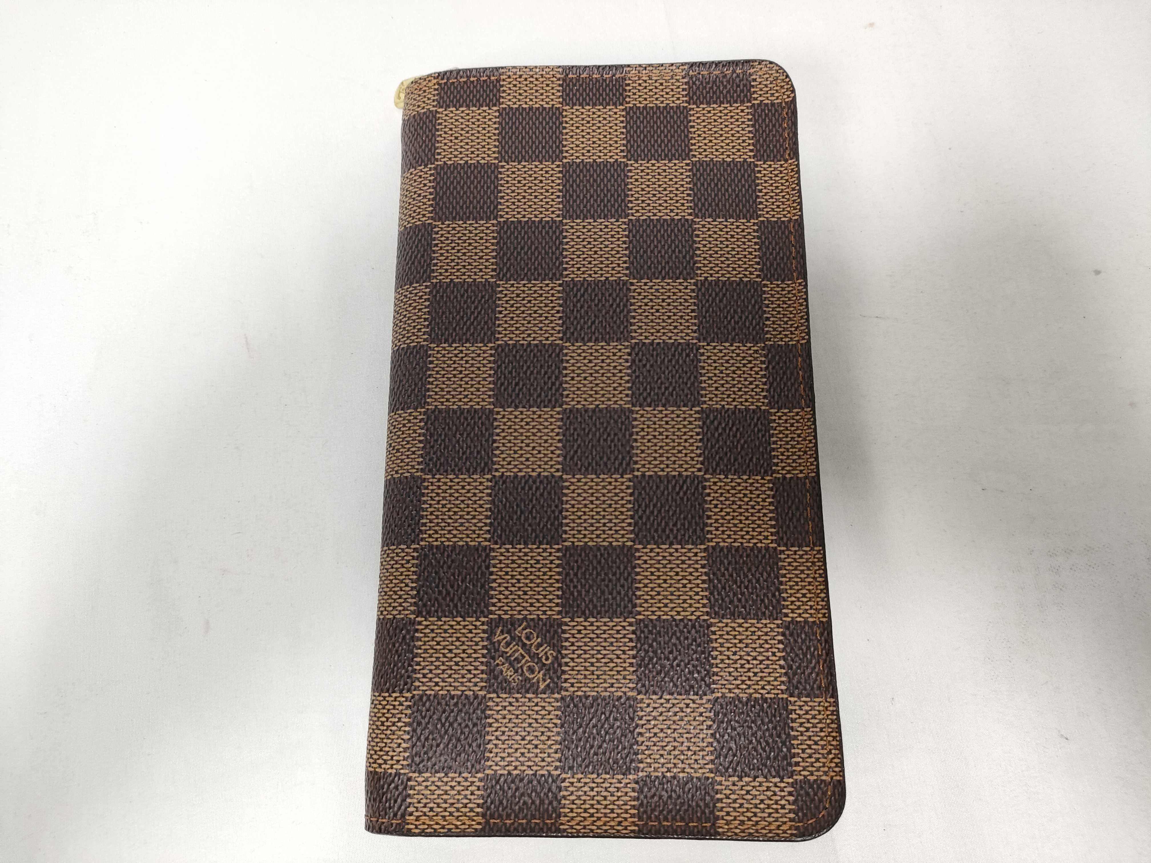 Damier Portemonnaie Zip Wallet