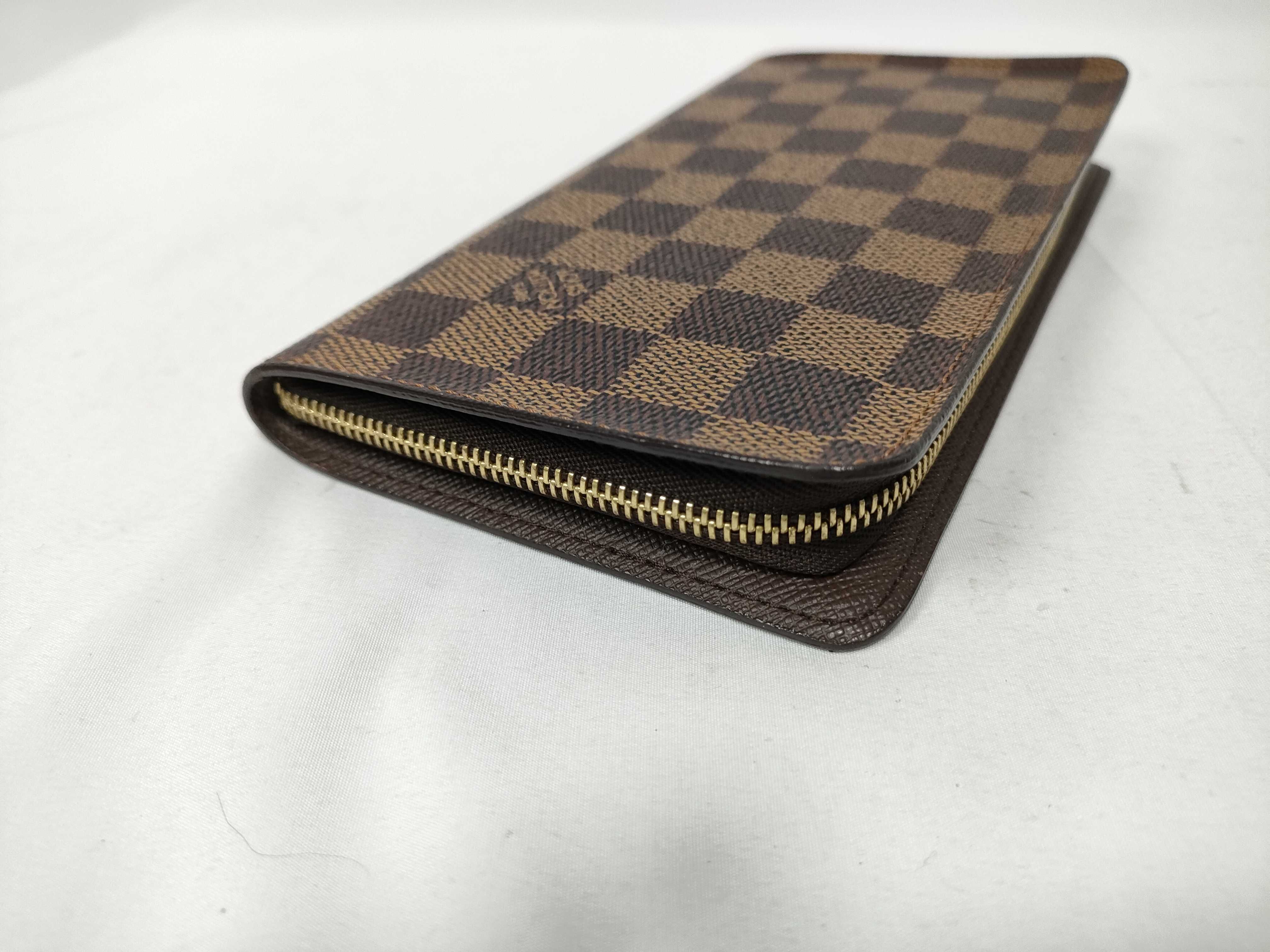 Damier Portemonnaie Zip Wallet — view 3