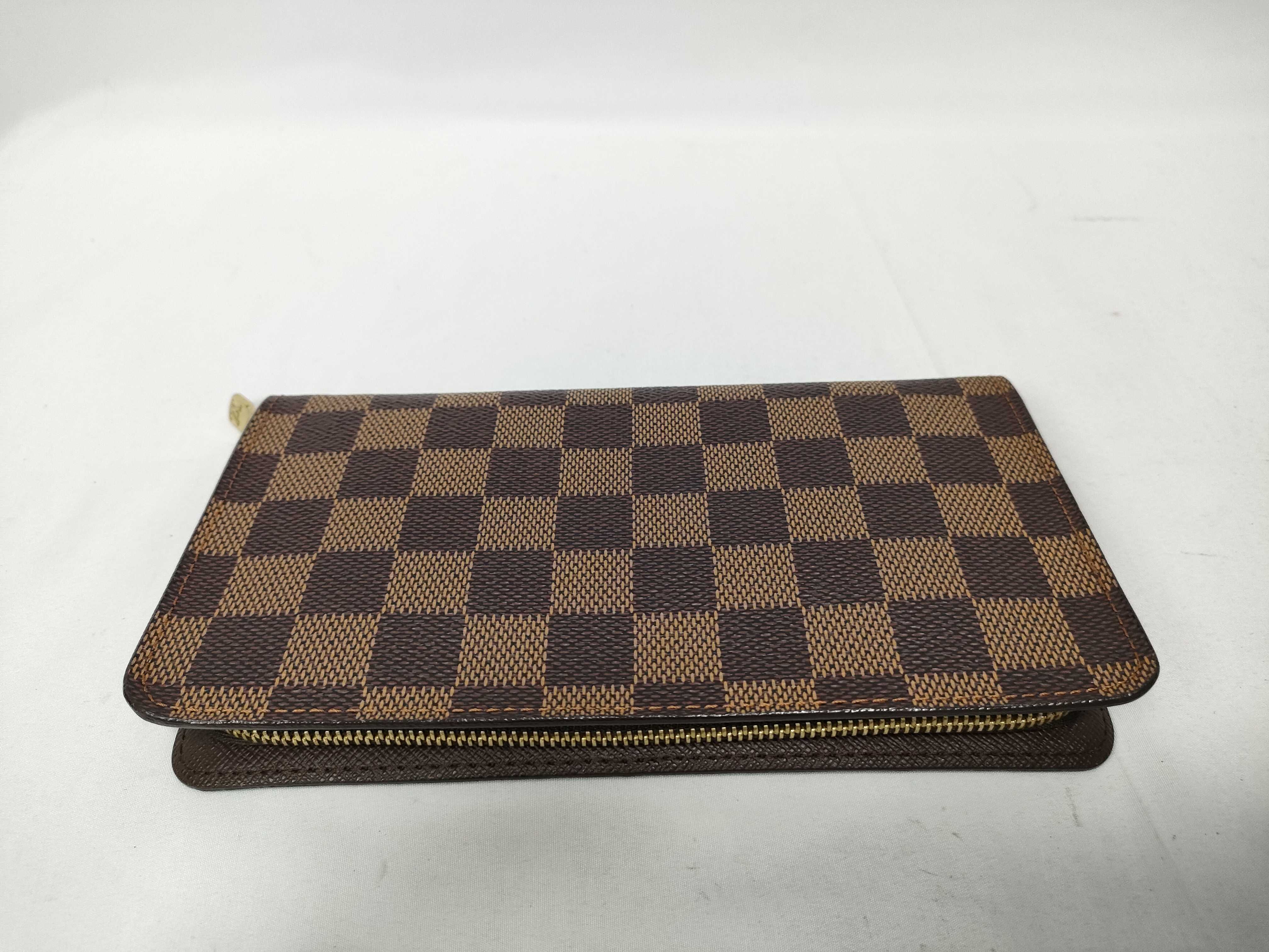 Damier Portemonnaie Zip Wallet — view 8
