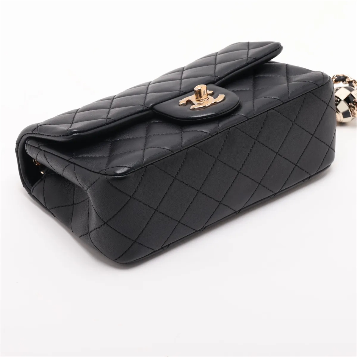 [Individually packaged] Chanel Matelassé Lambskin Single Flap Single Chain Bag, Black with Gold Hardware, A5E99AP7, Random Plate, AS1787 — view 4
