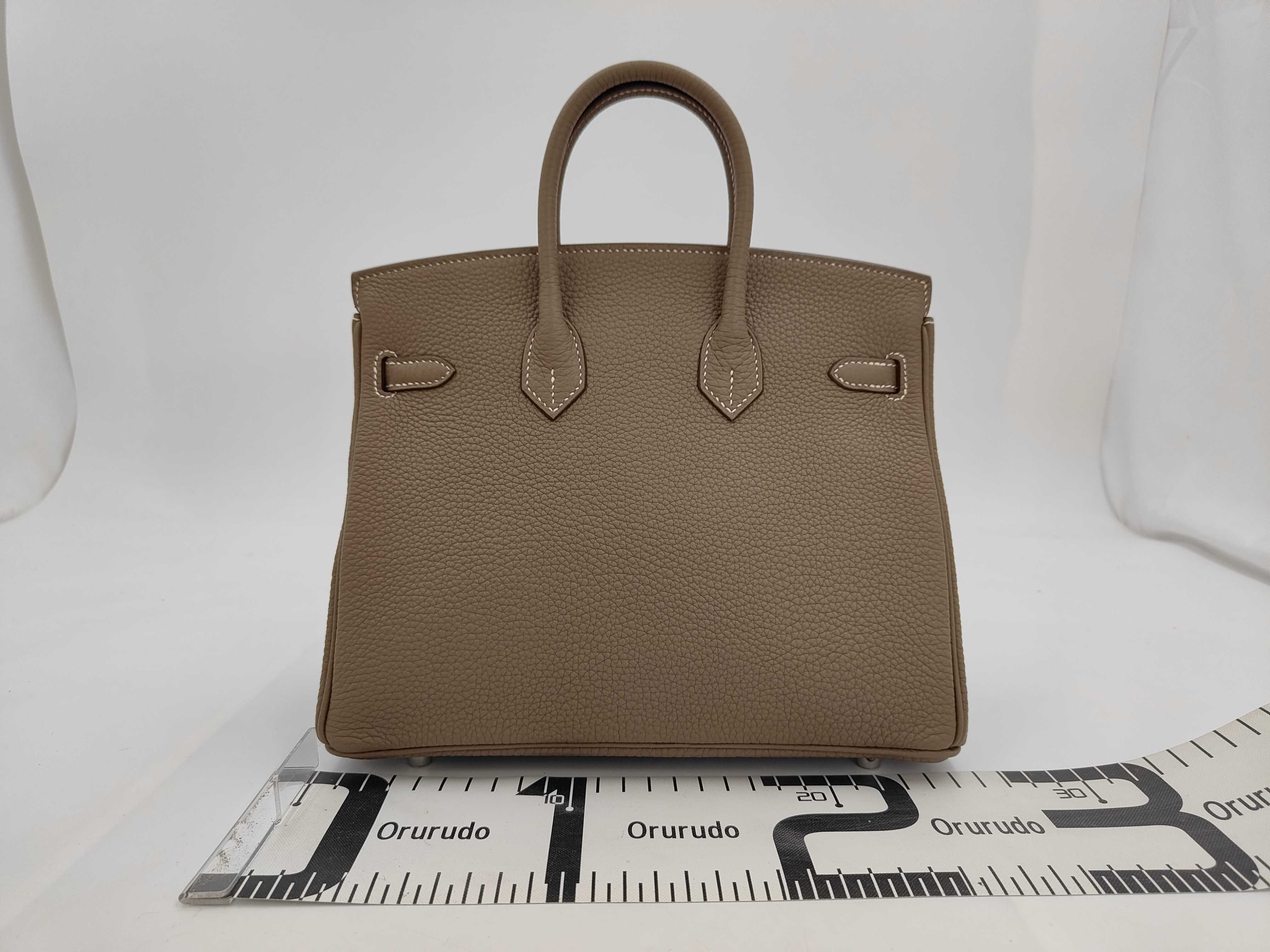 Birkin 25 Togo Etoupe Silver Hardware G Stamp Handbag — view 2